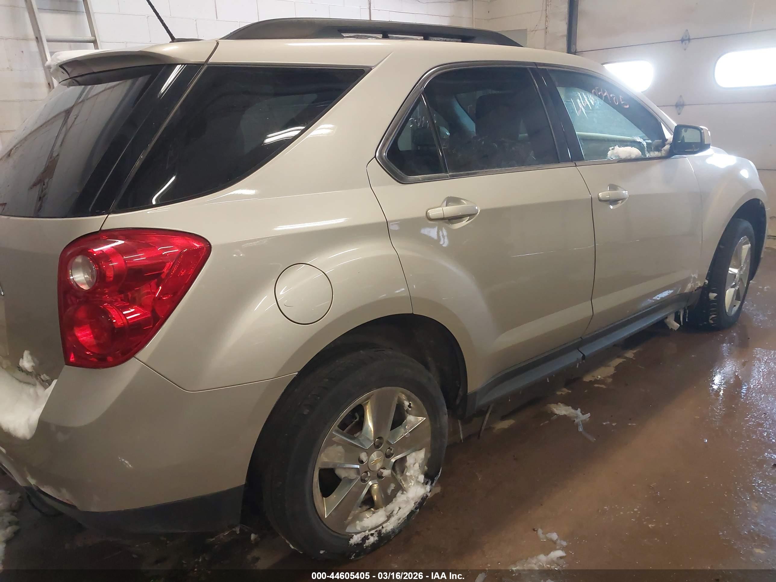 CHEVROLET EQUINOX image 4
