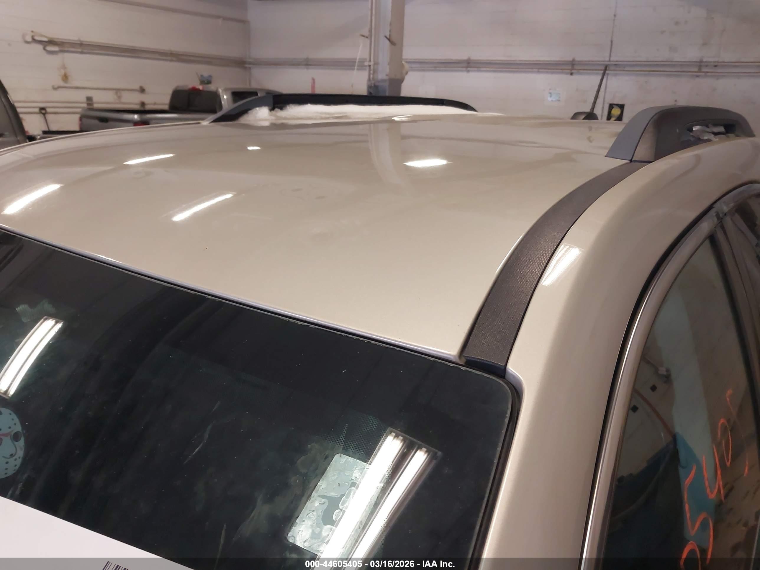 CHEVROLET EQUINOX image 6