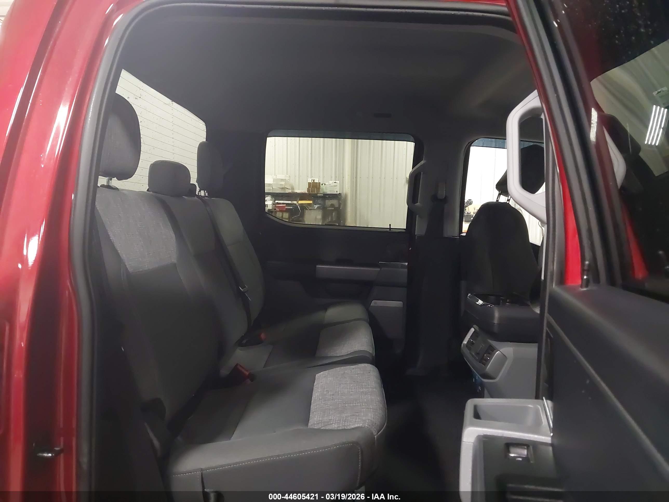 FORD F-150 image 8