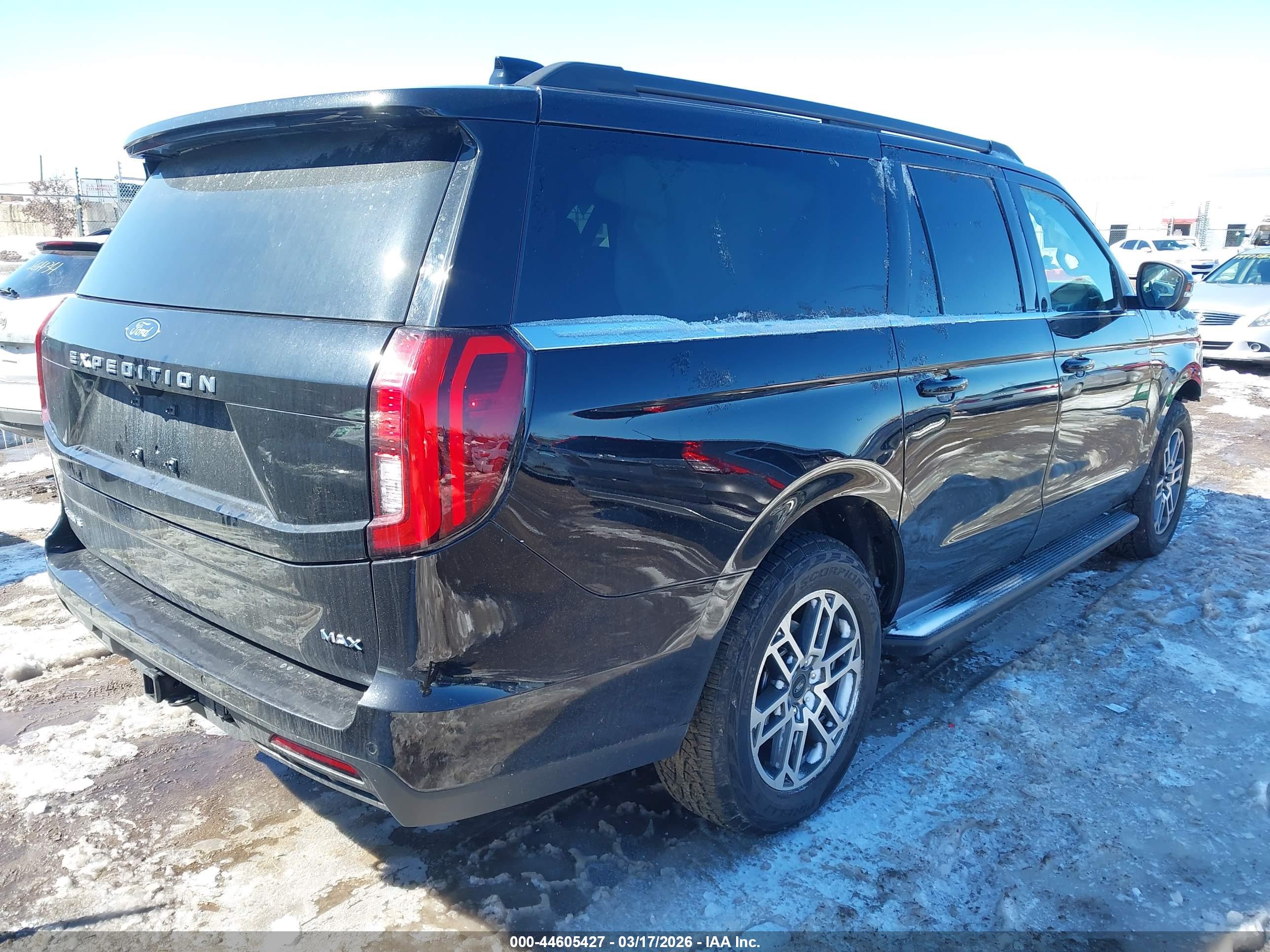 FORD EXPEDITION image 4