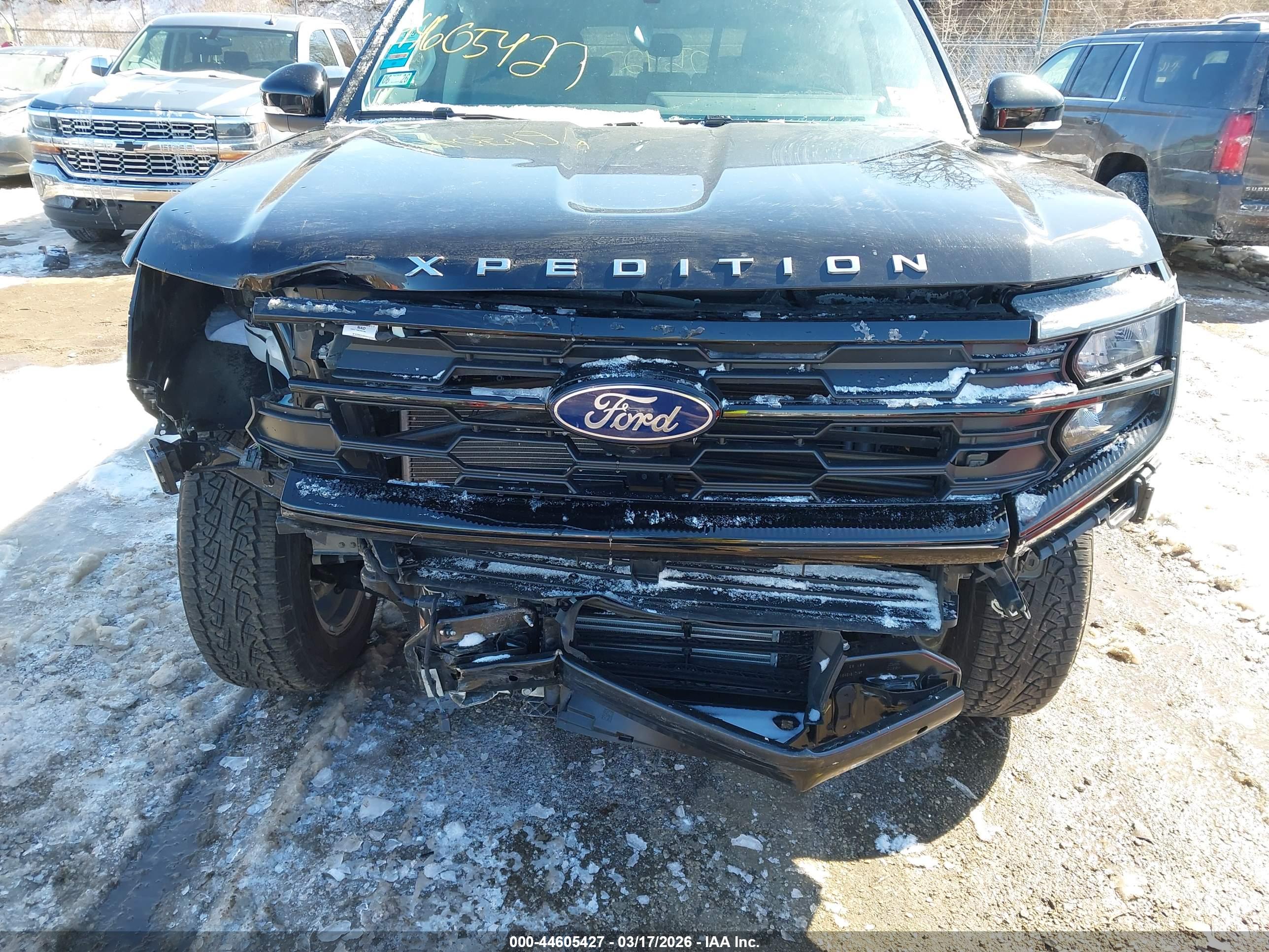 FORD EXPEDITION image 6
