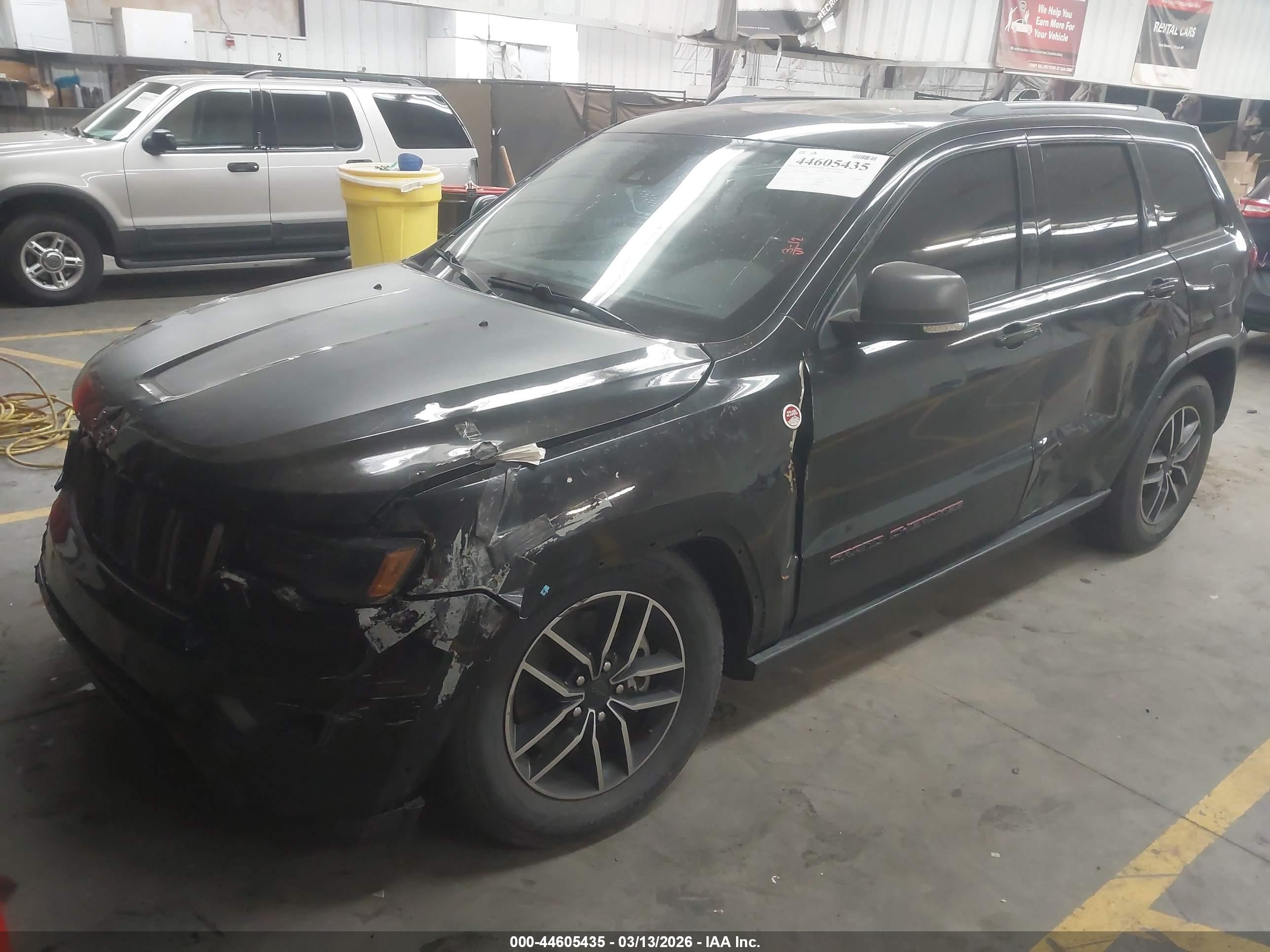 JEEP GRAND image 2