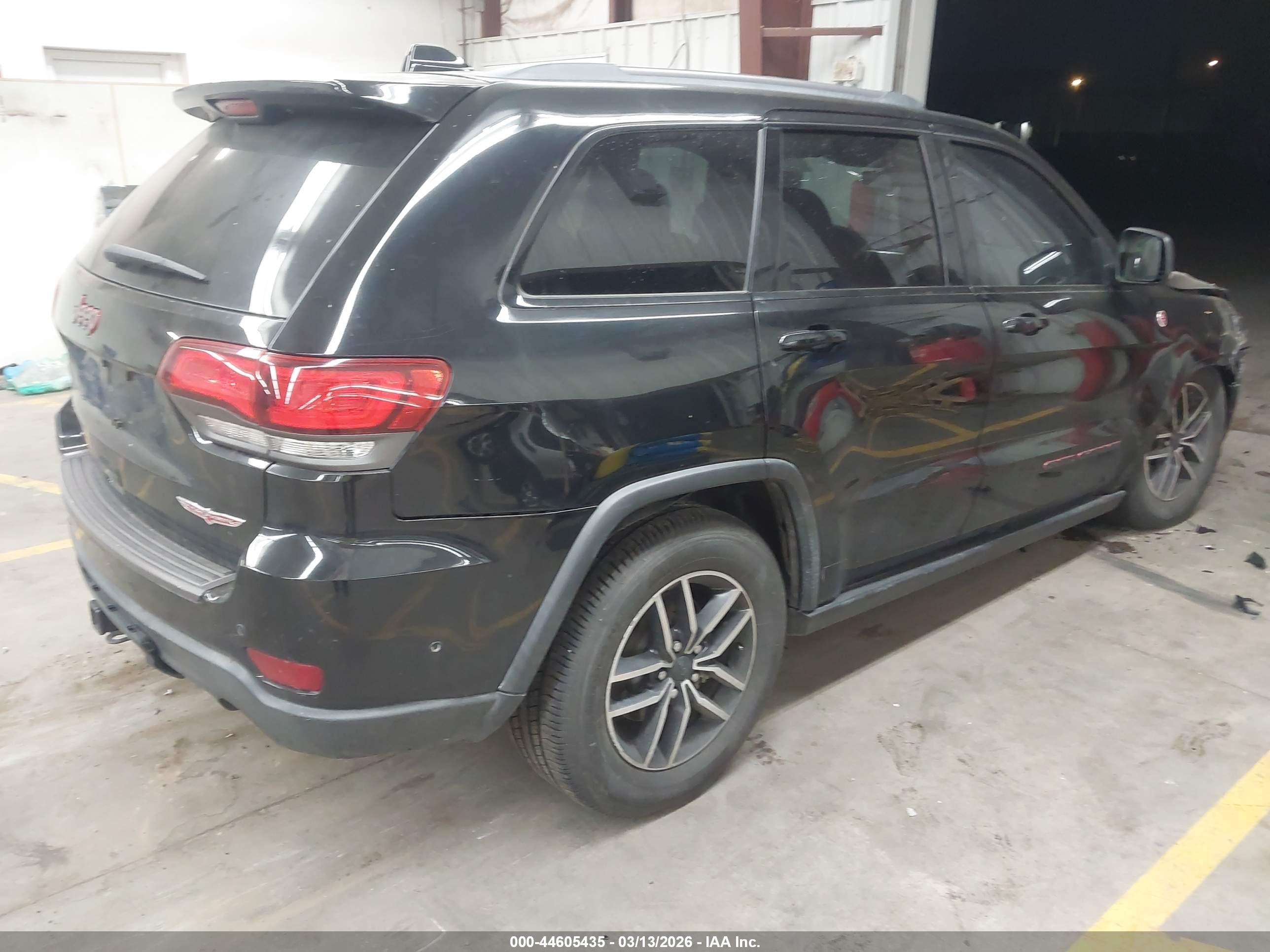 JEEP GRAND image 4