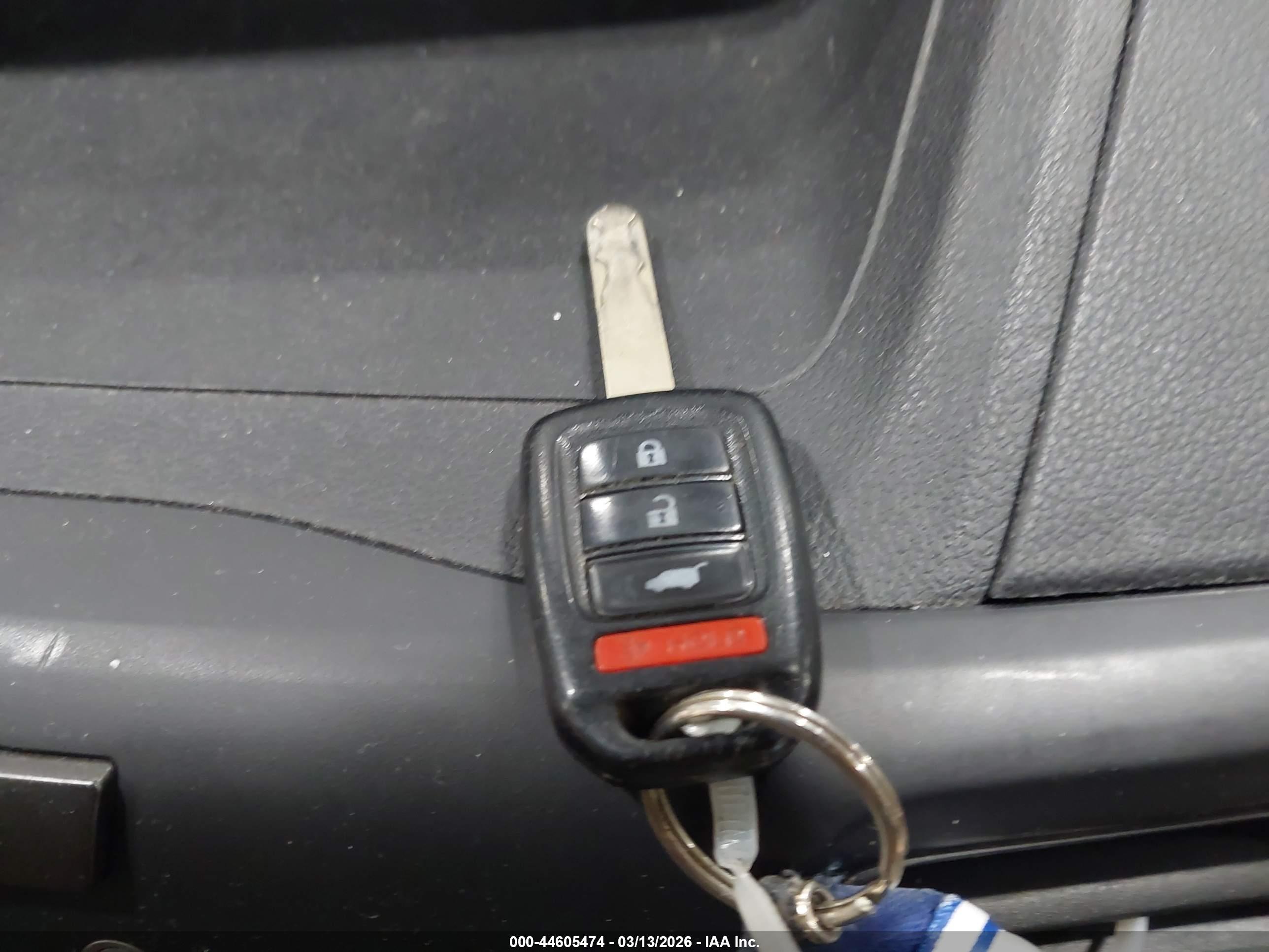 HONDA CR-V image 11