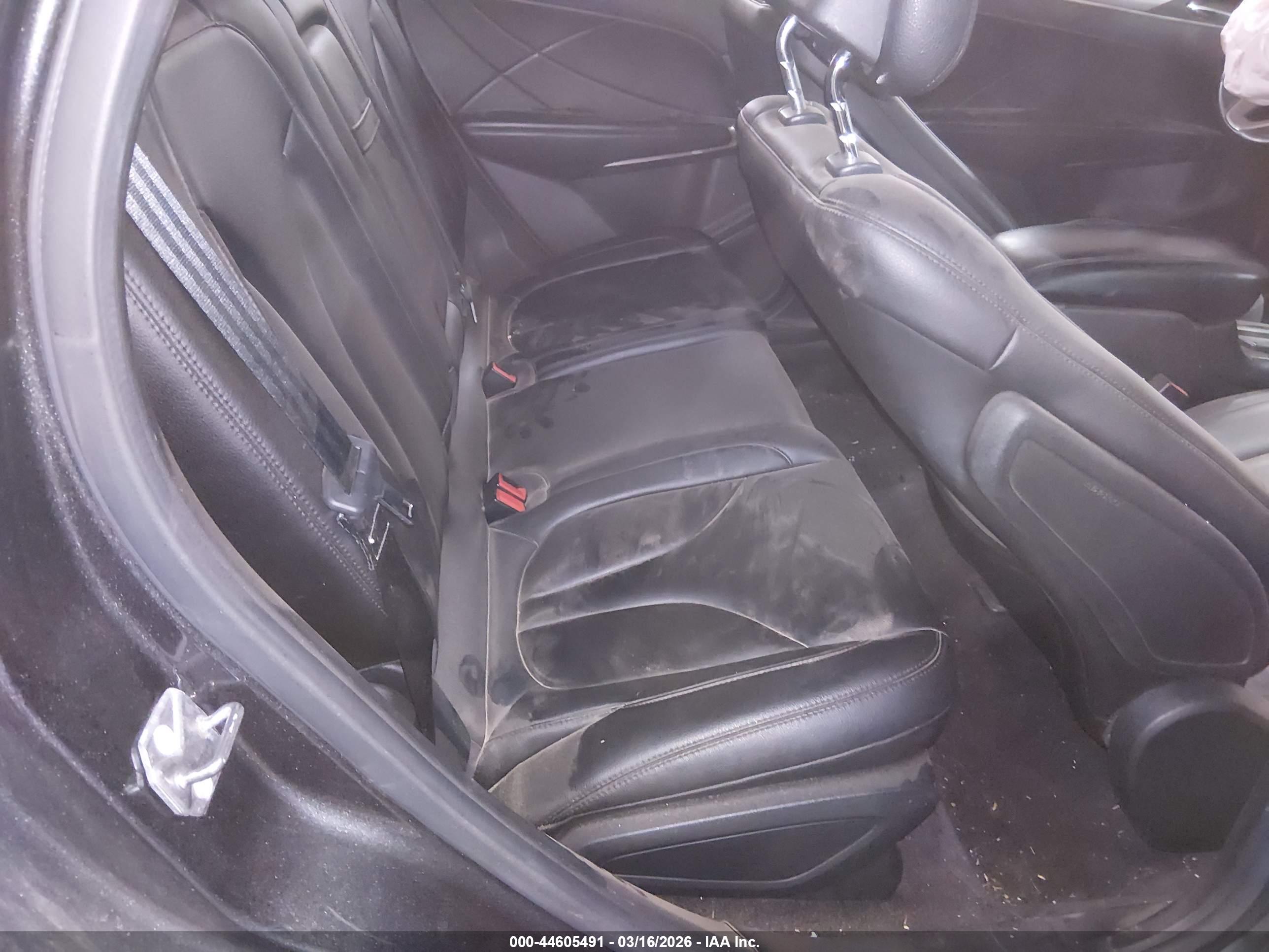 LINCOLN MKC image 8