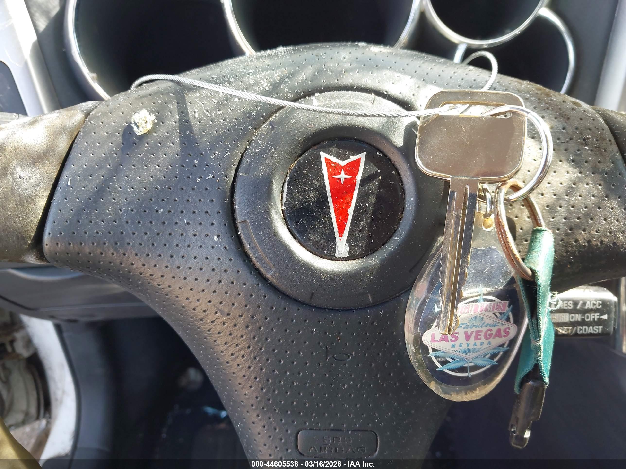 PONTIAC VIBE image 11