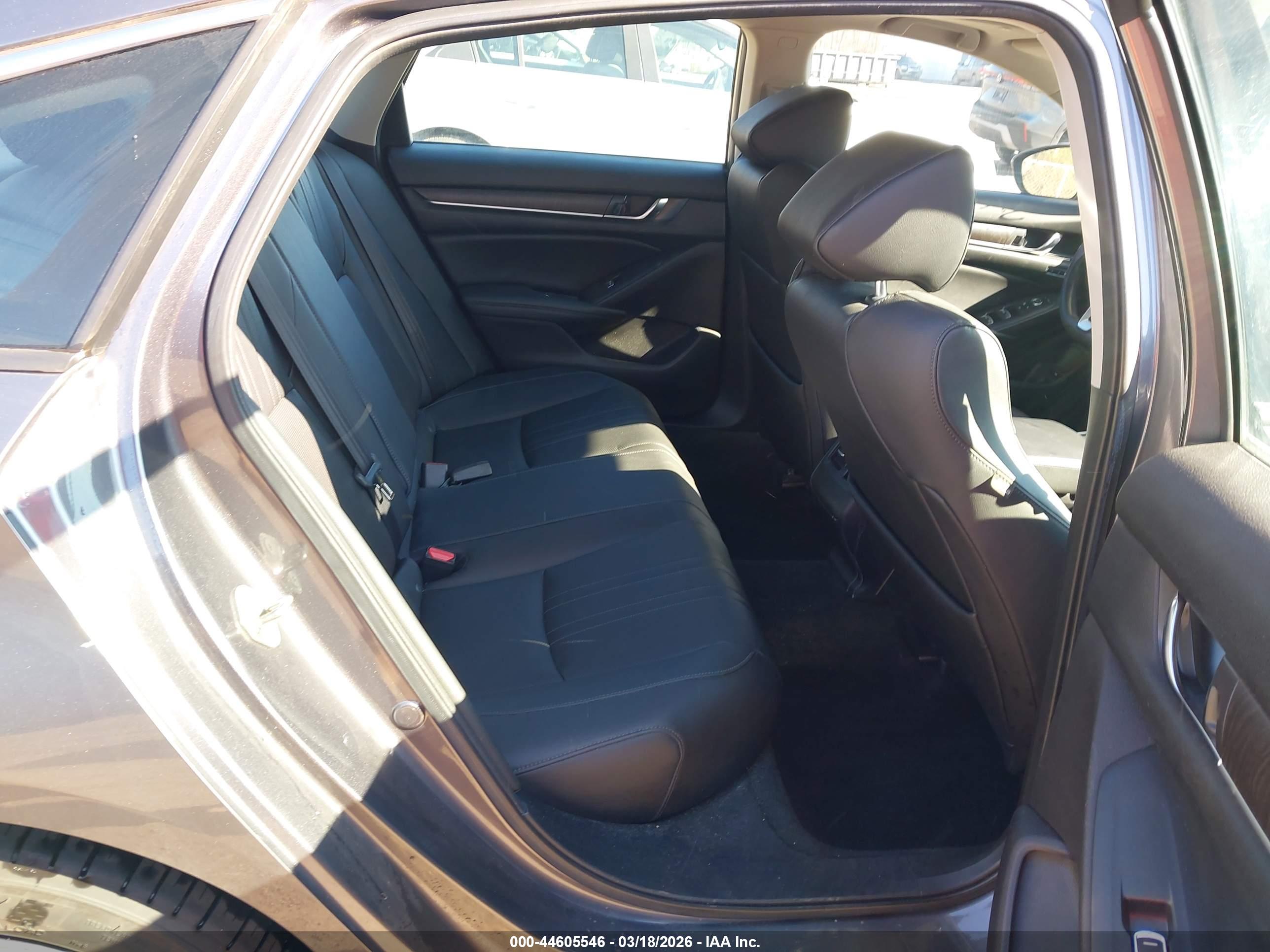 HONDA ACCORD image 8