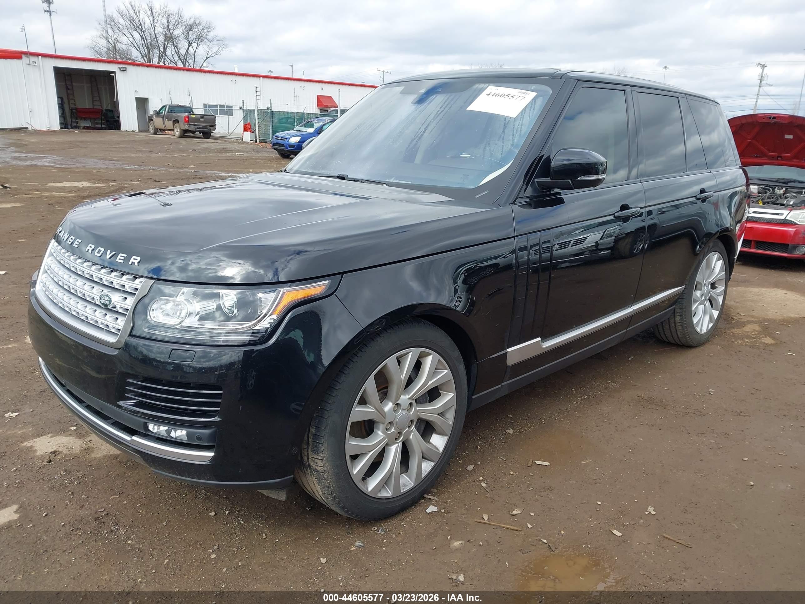 LAND ROVER image 2