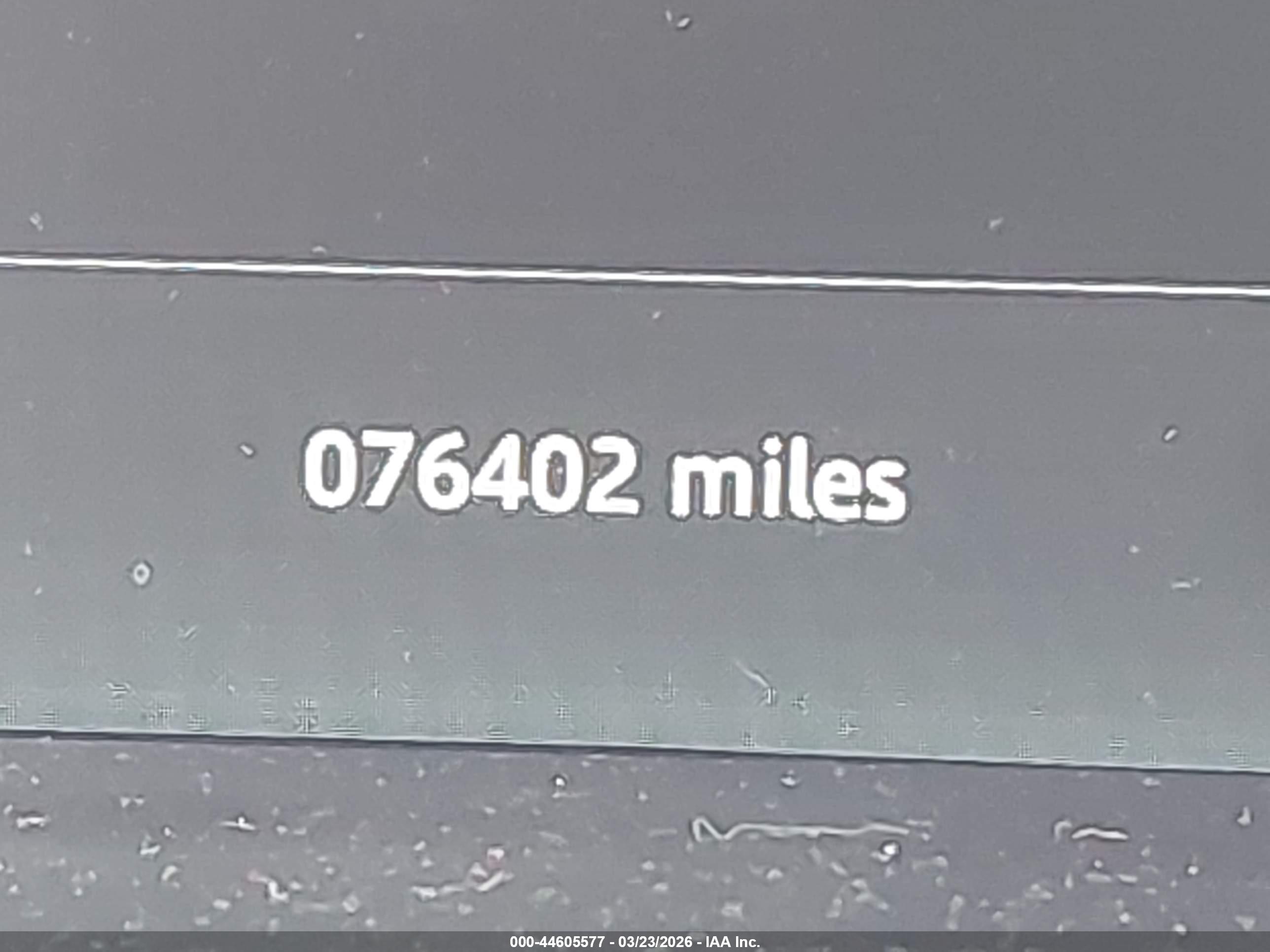 LAND ROVER image 6