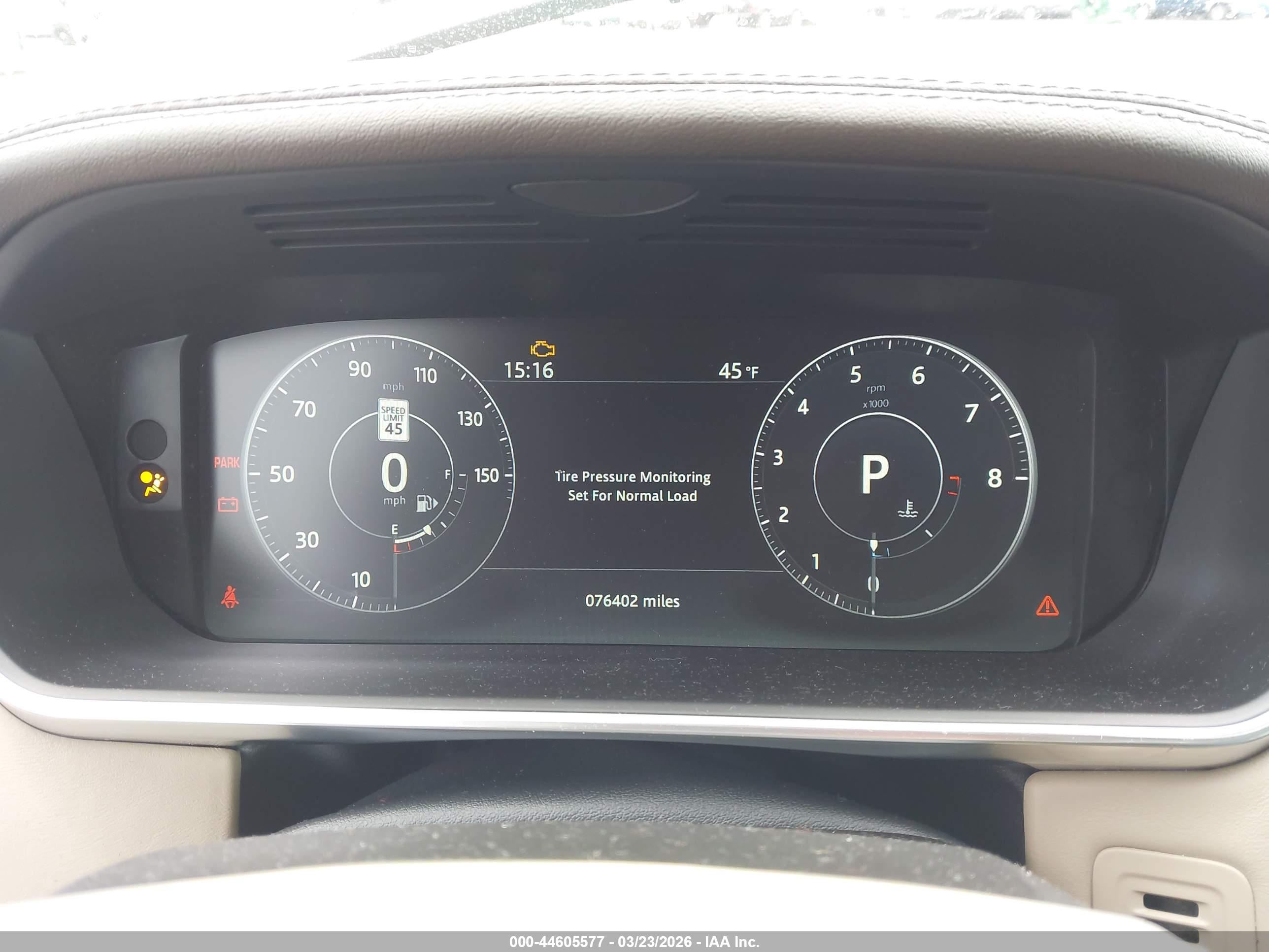 LAND ROVER image 7