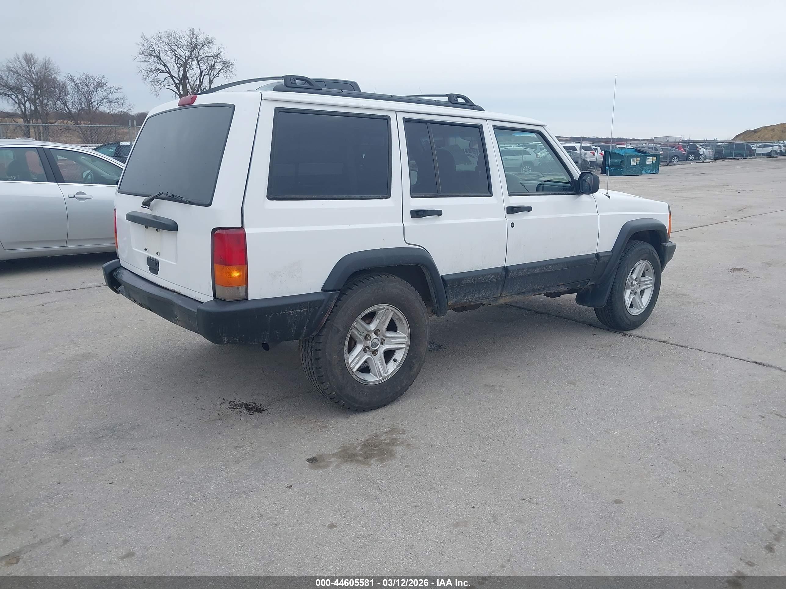 JEEP CHEROKEE image 4