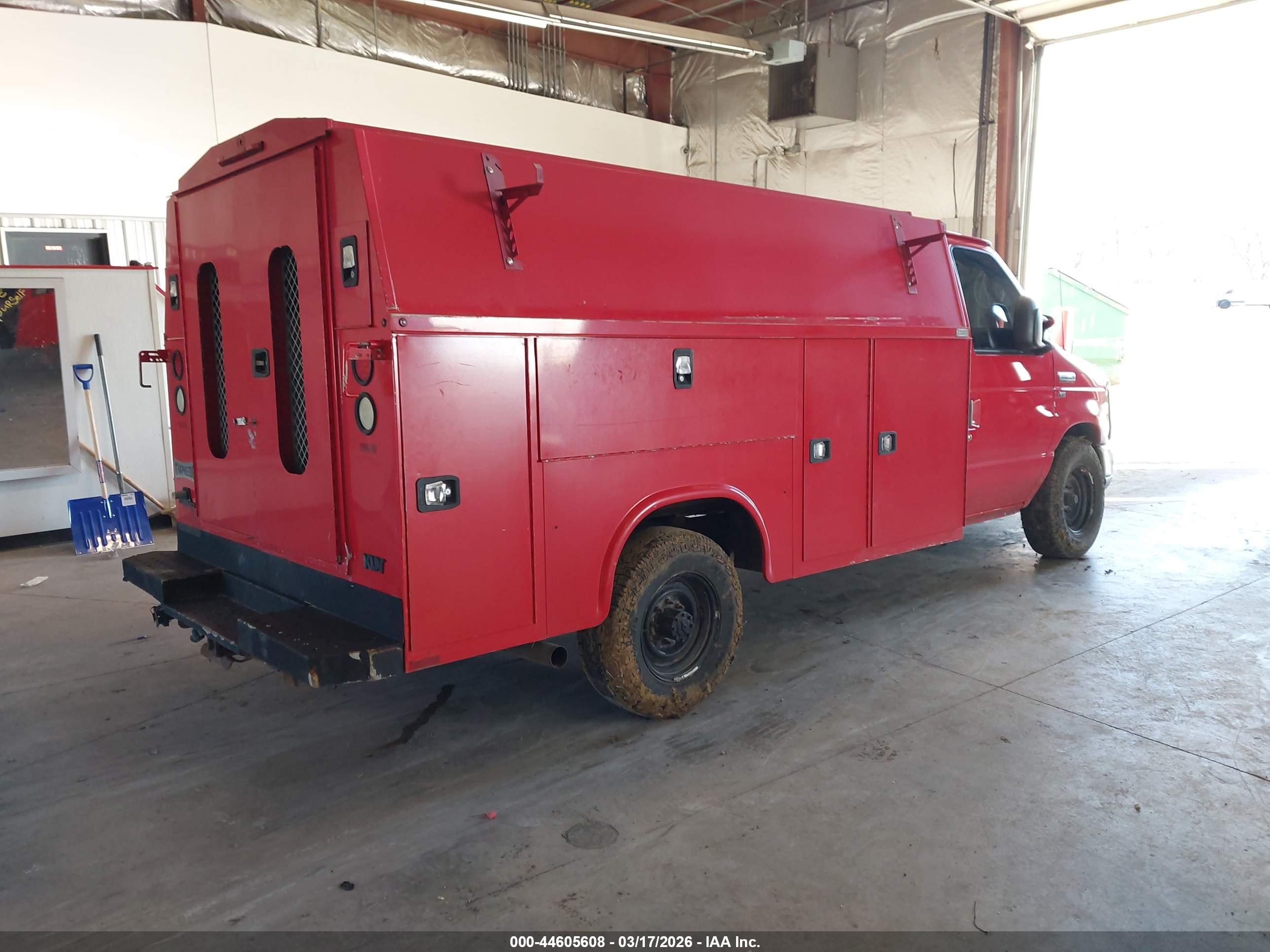 FORD E-350 image 4