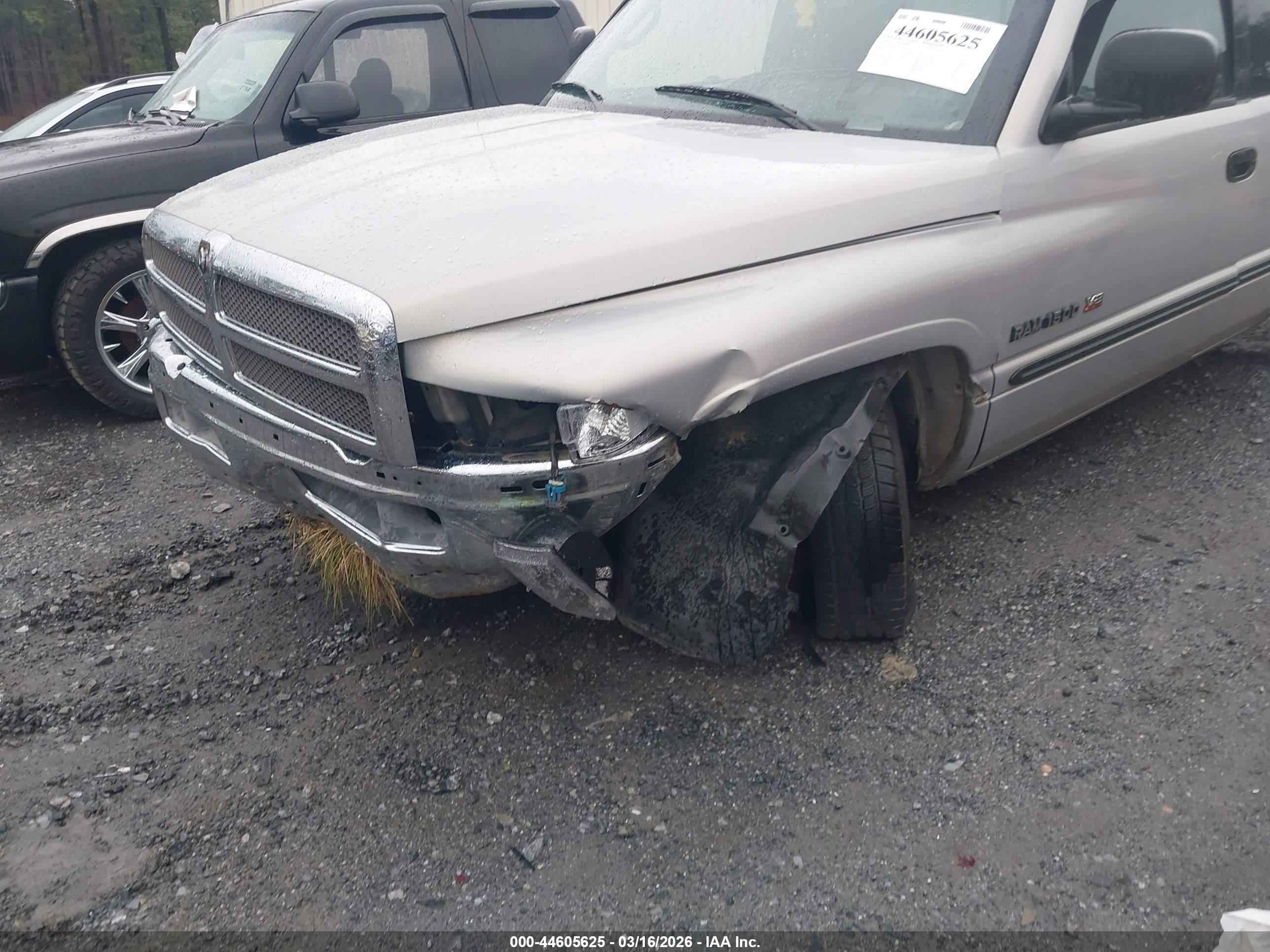 DODGE RAM image 6