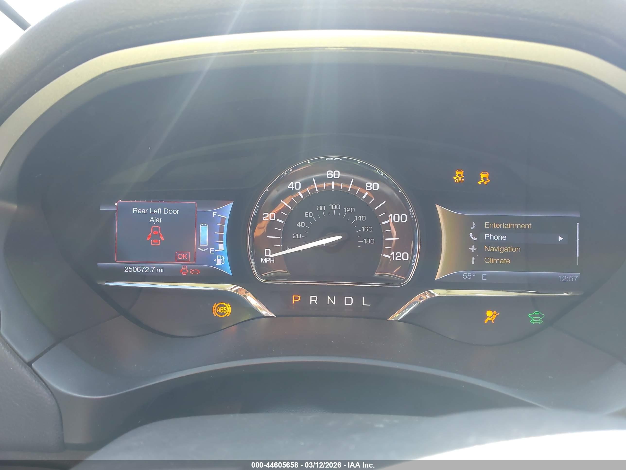 LINCOLN MKZ image 7