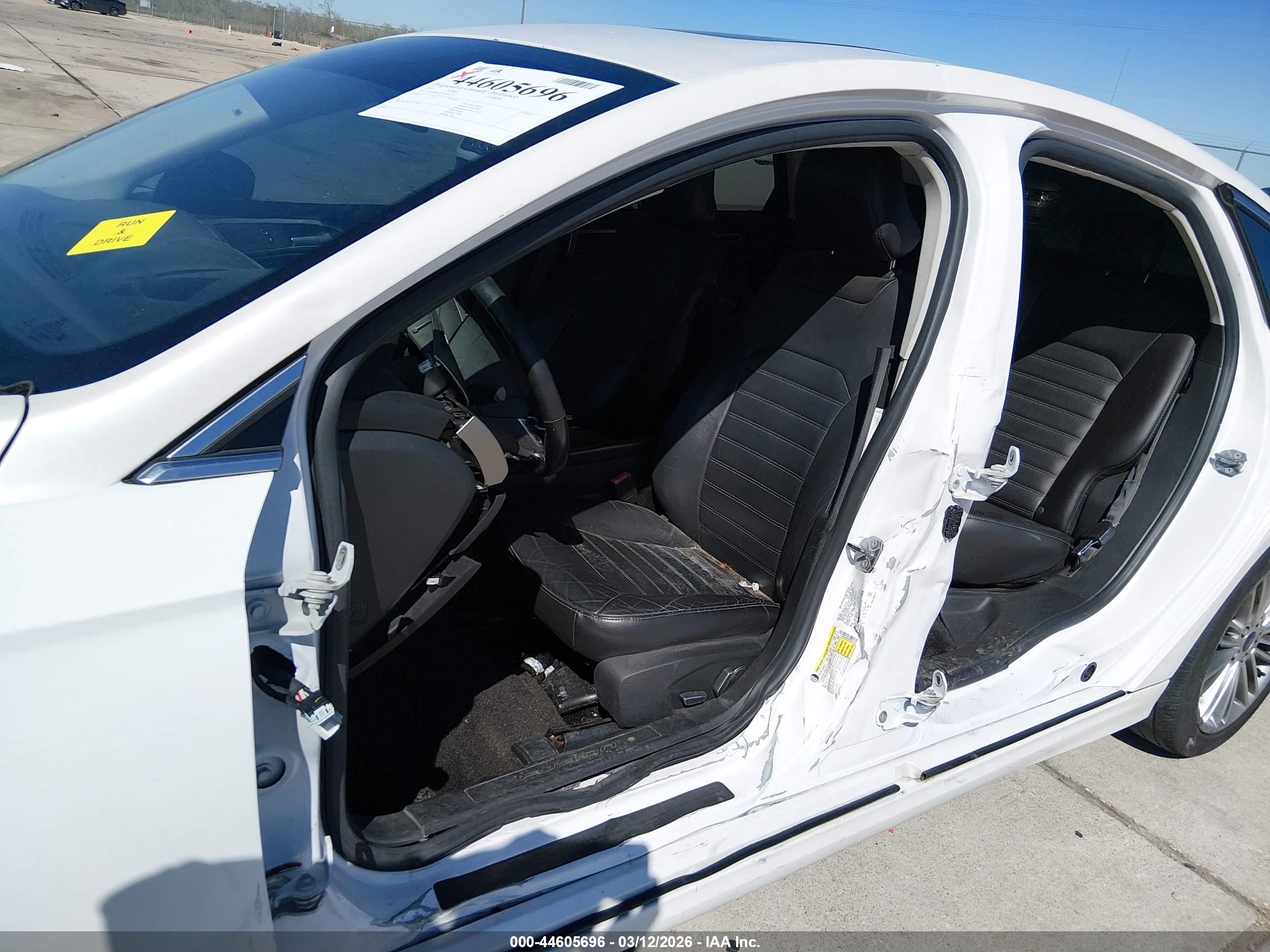 FORD FUSION image 6