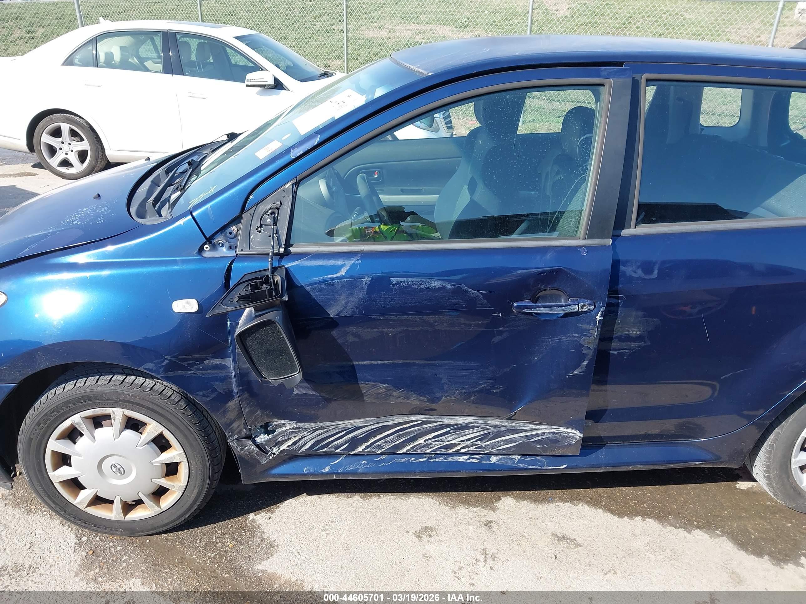 SCION XA image 6