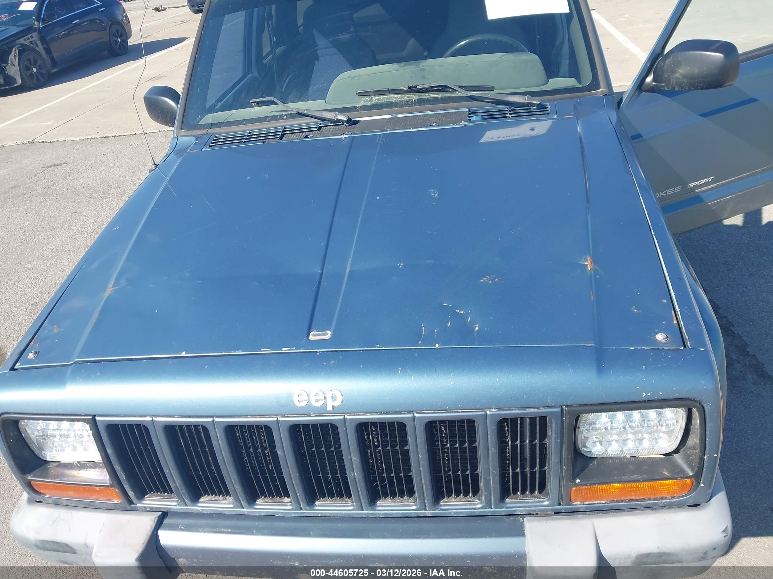 JEEP CHEROKEE image 10