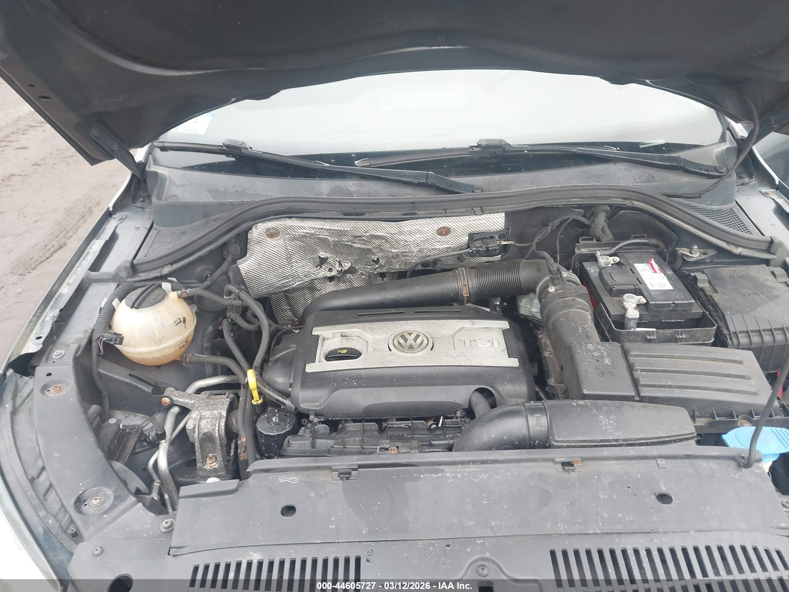 VOLKSWAGEN TIGUAN image 10
