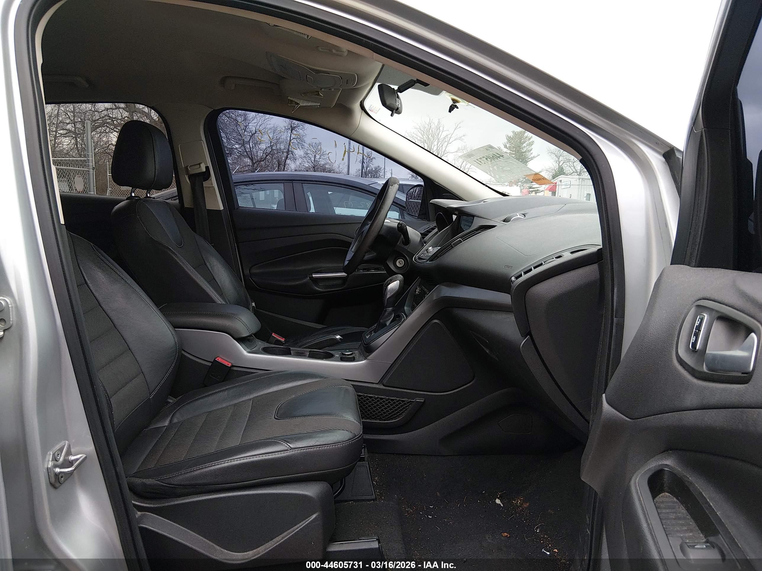 FORD ESCAPE image 5