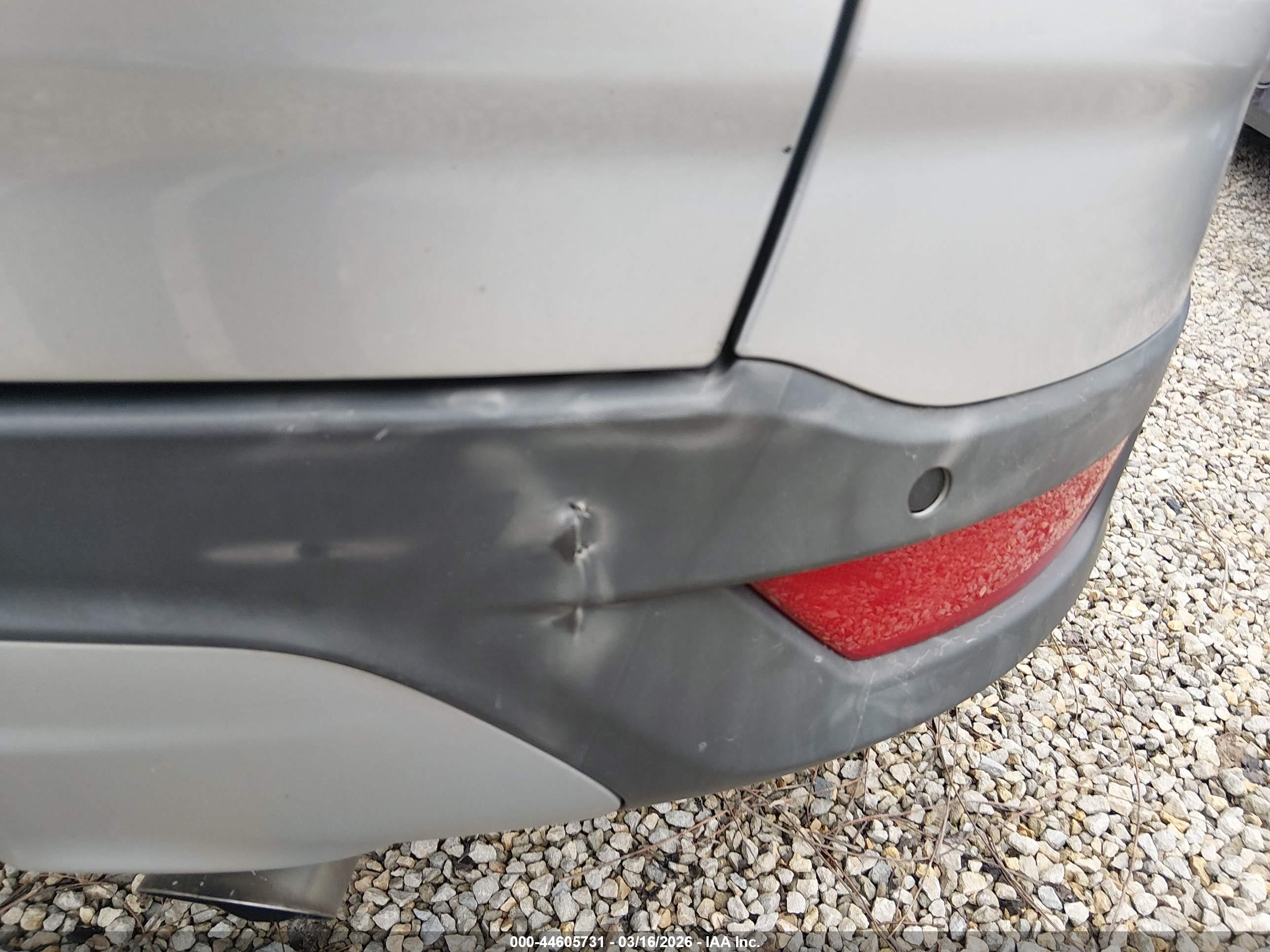 FORD ESCAPE image 6