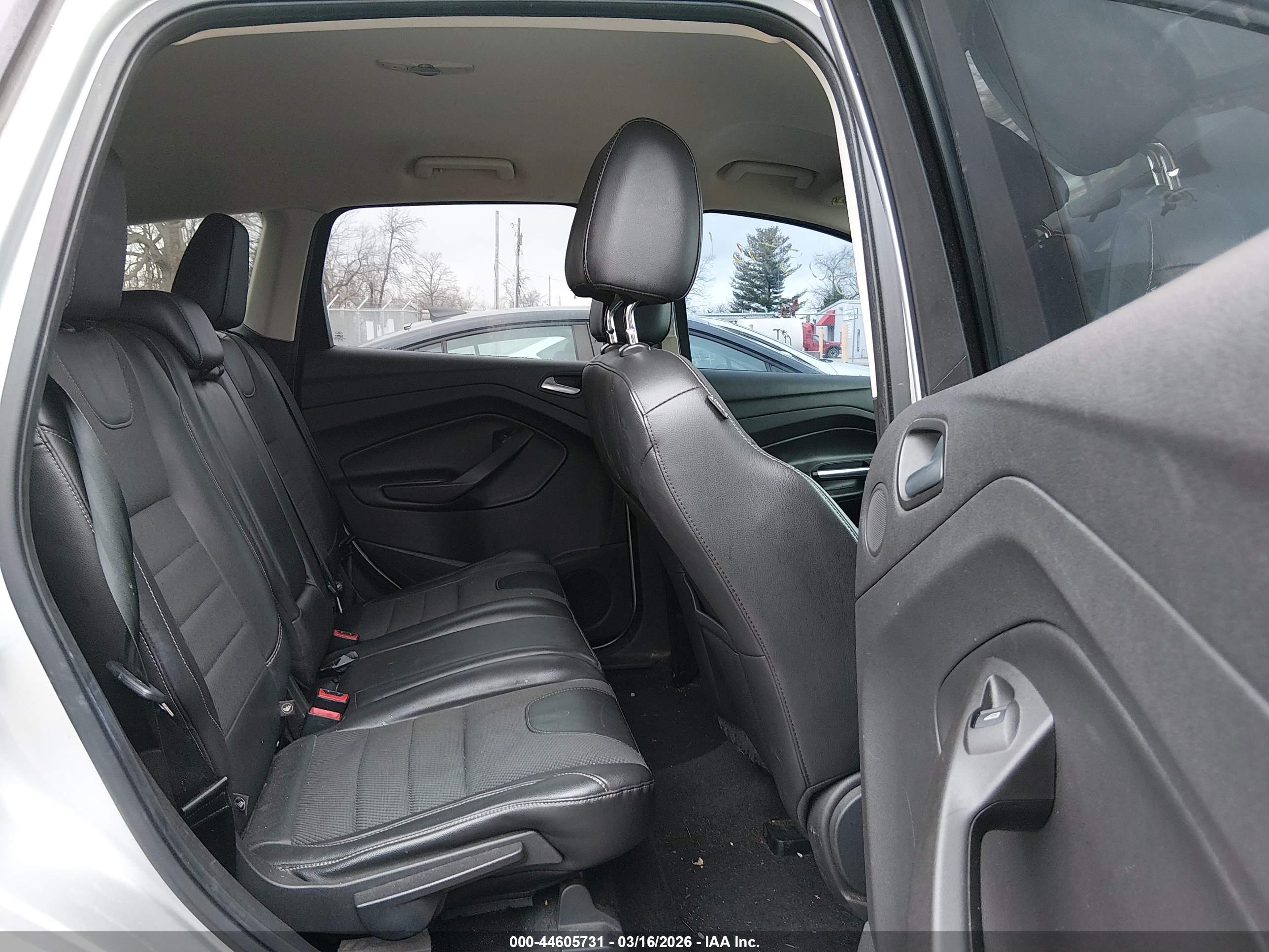 FORD ESCAPE image 8