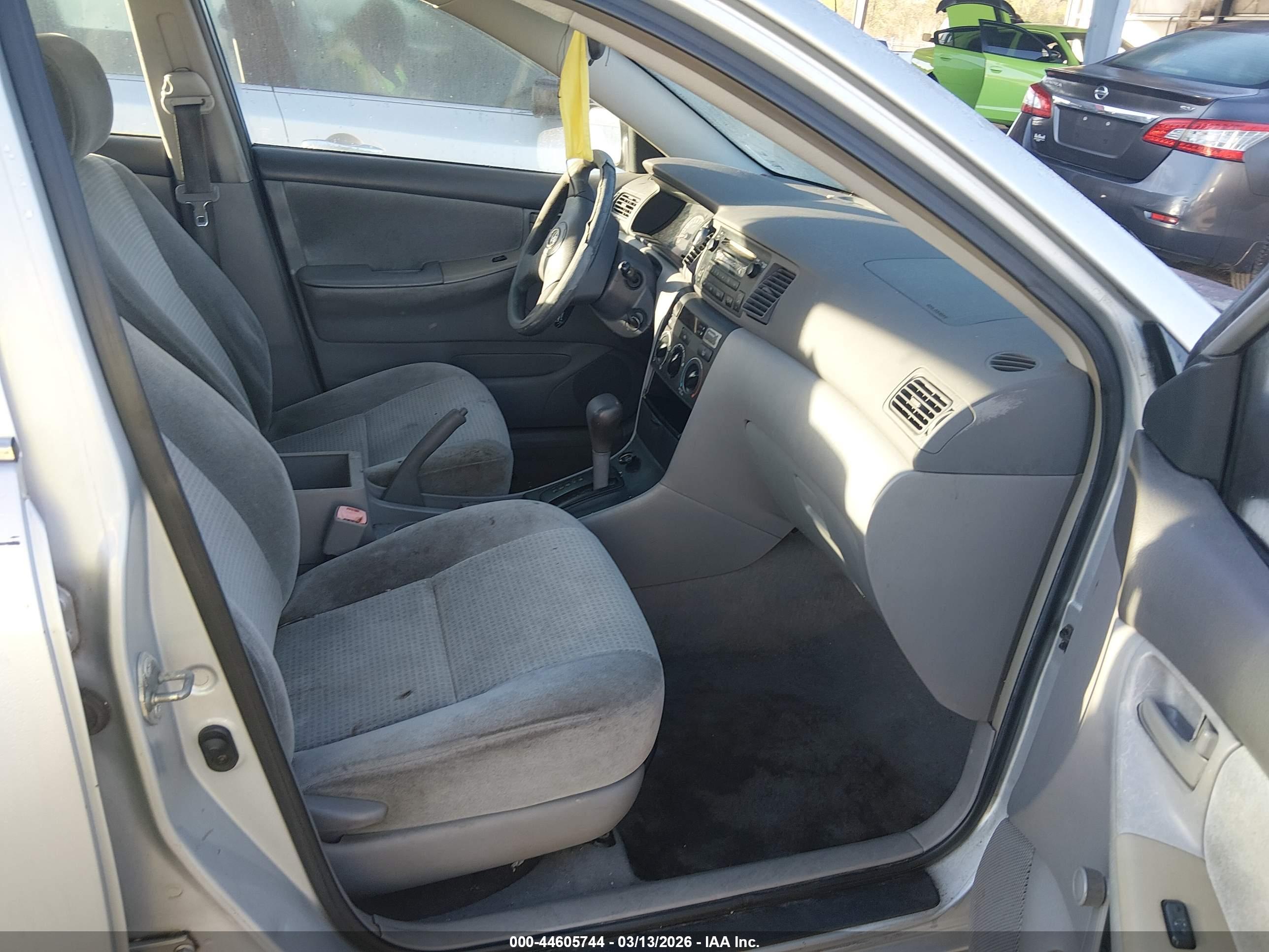 TOYOTA COROLLA image 5