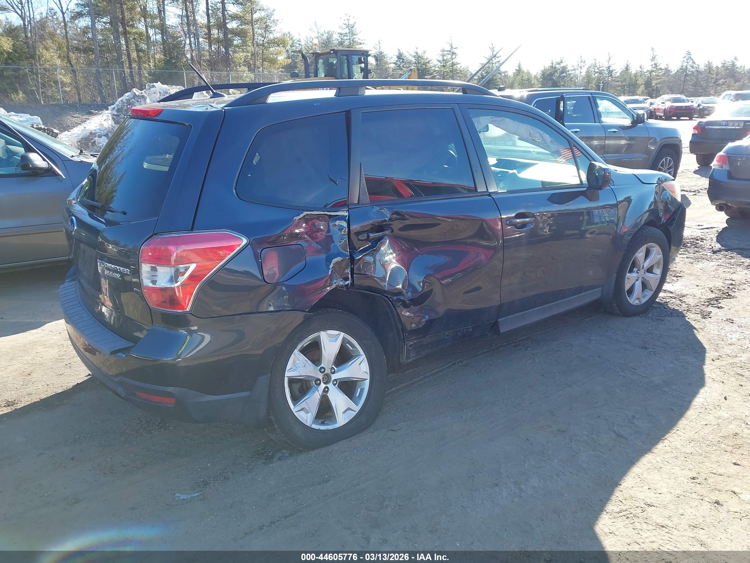 SUBARU FORESTER image 4