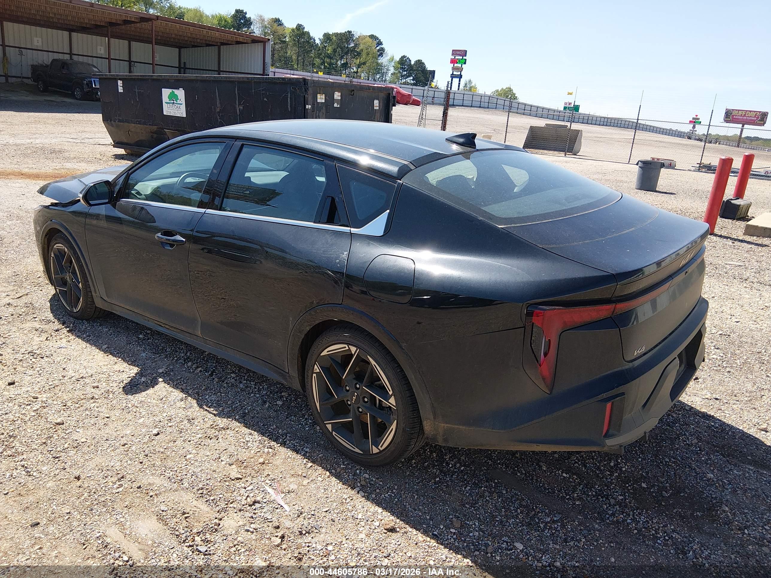 KIA K4 image 3