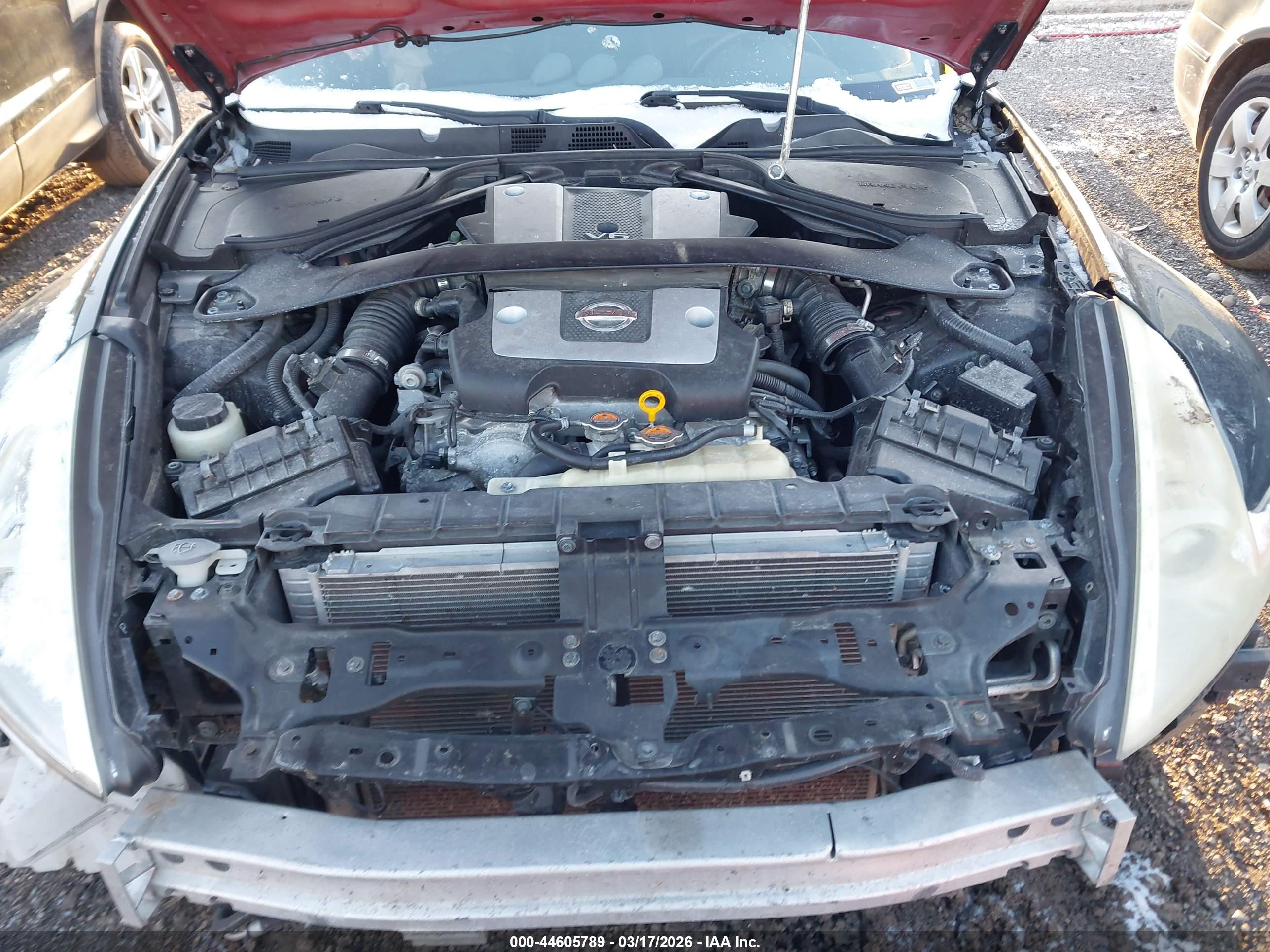 NISSAN 370Z image 10