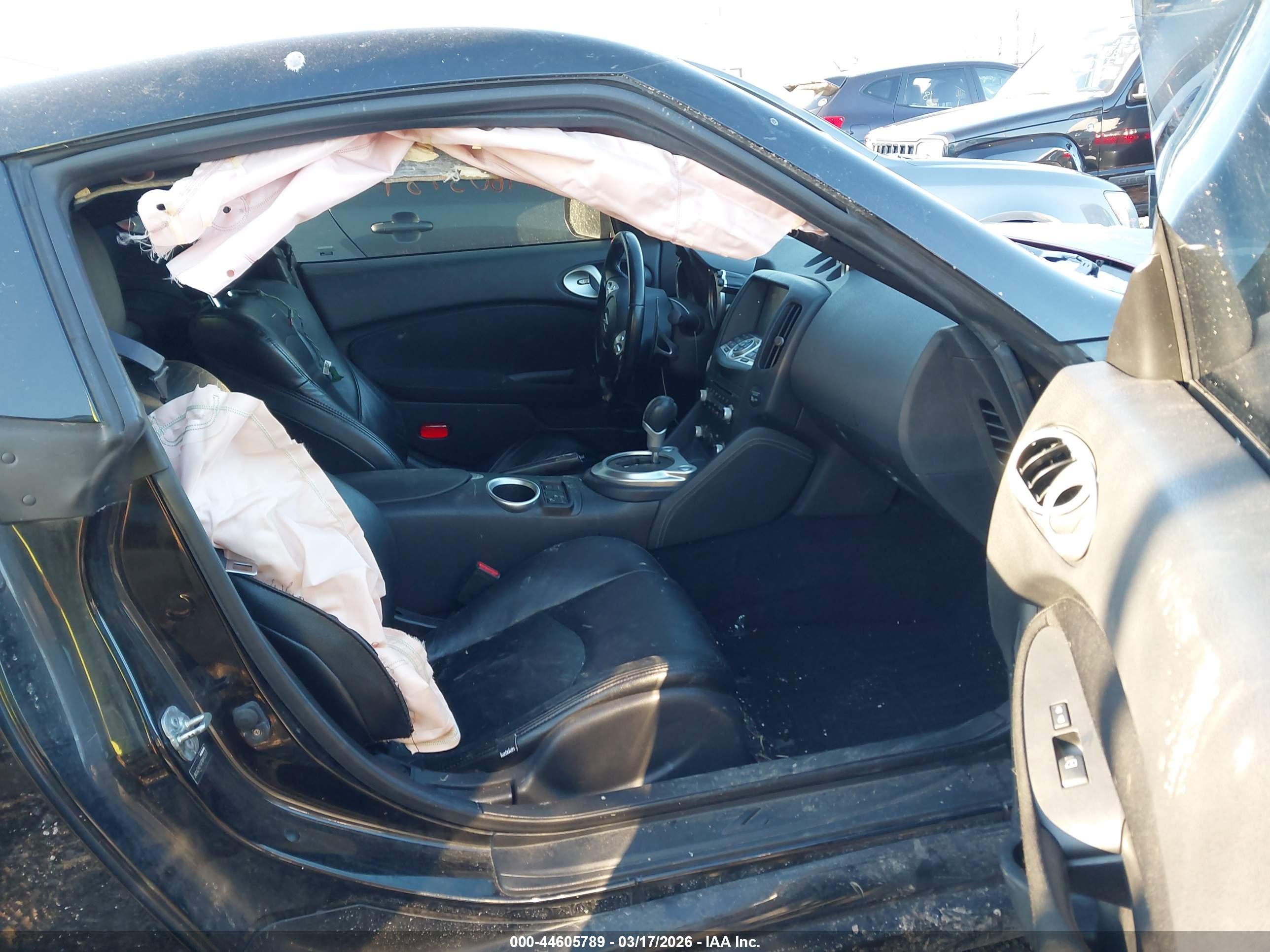 NISSAN 370Z image 5