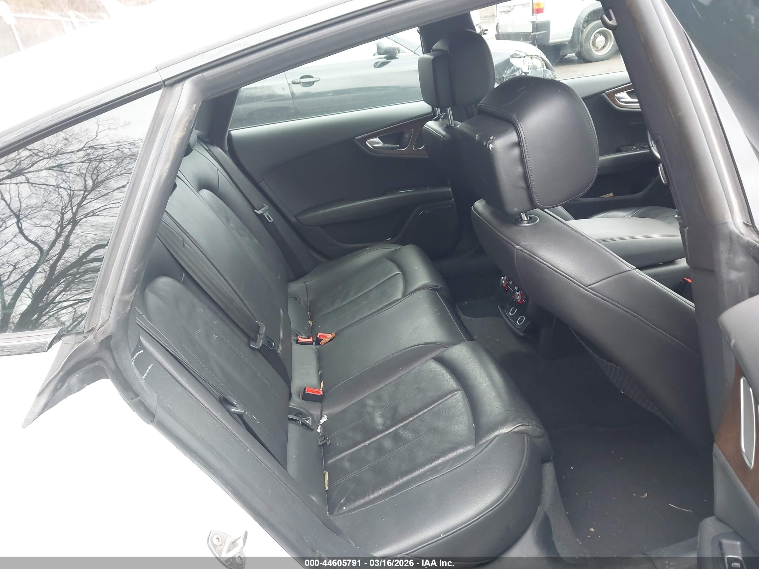 AUDI A7 image 8