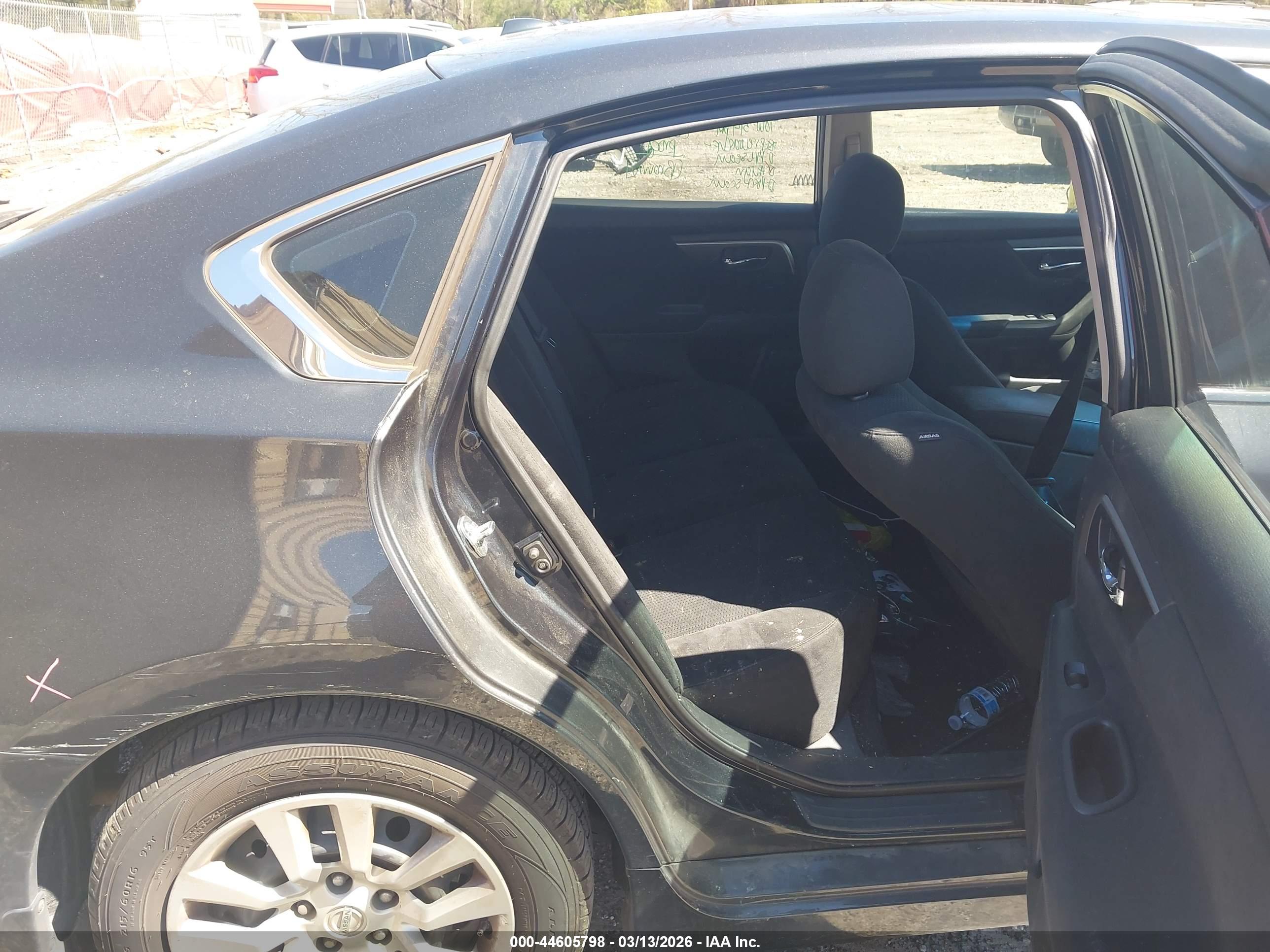 NISSAN ALTIMA image 8
