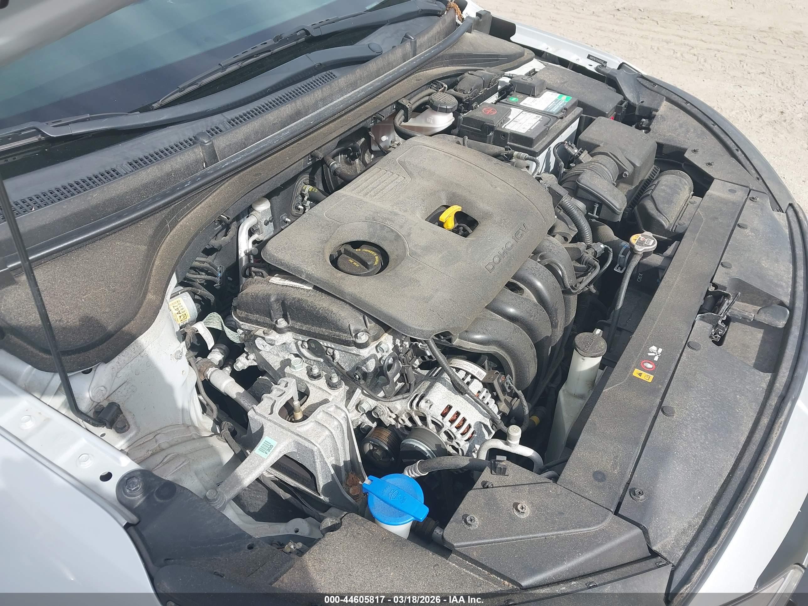 HYUNDAI ELANTRA image 10