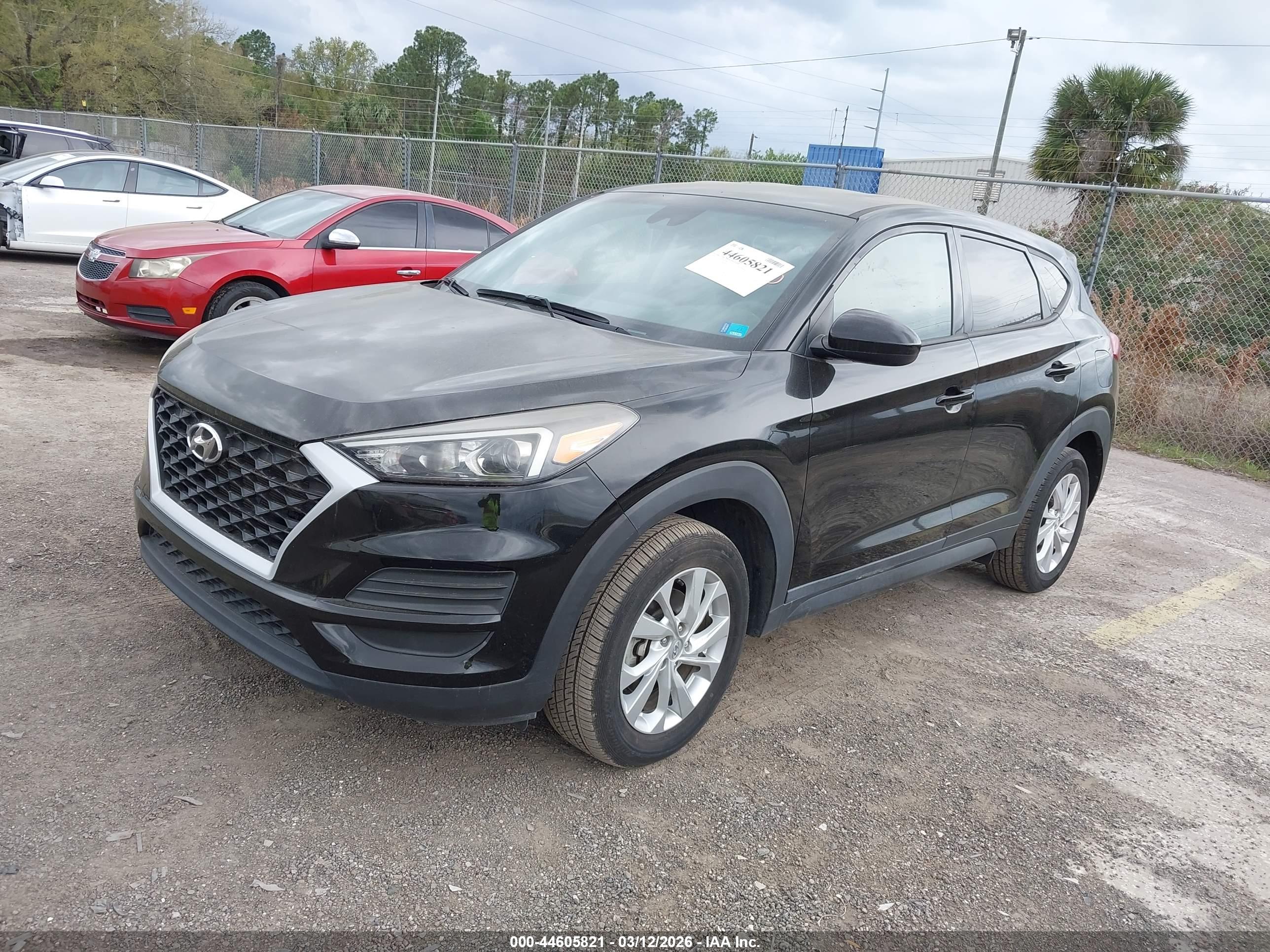 HYUNDAI TUCSON image 2