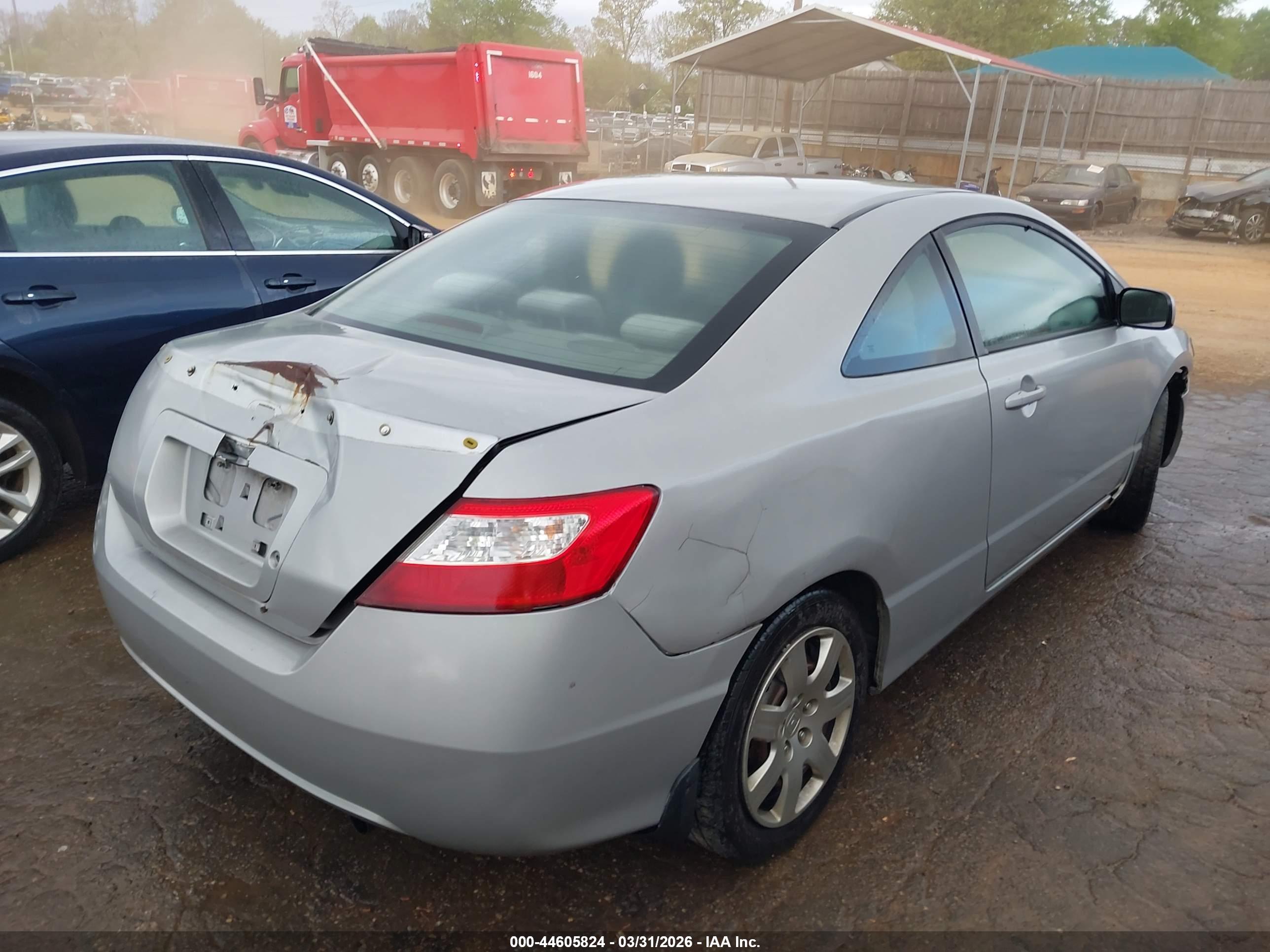HONDA CIVIC image 4