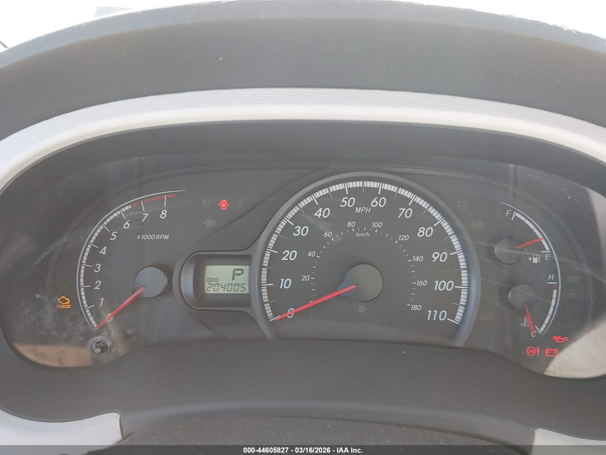 TOYOTA SIENNA image 7