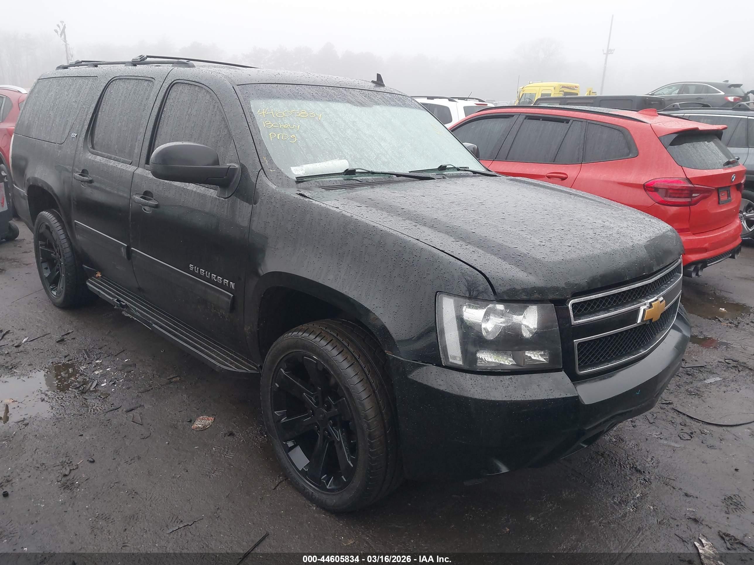CHEVROLET SUBURBAN image 6