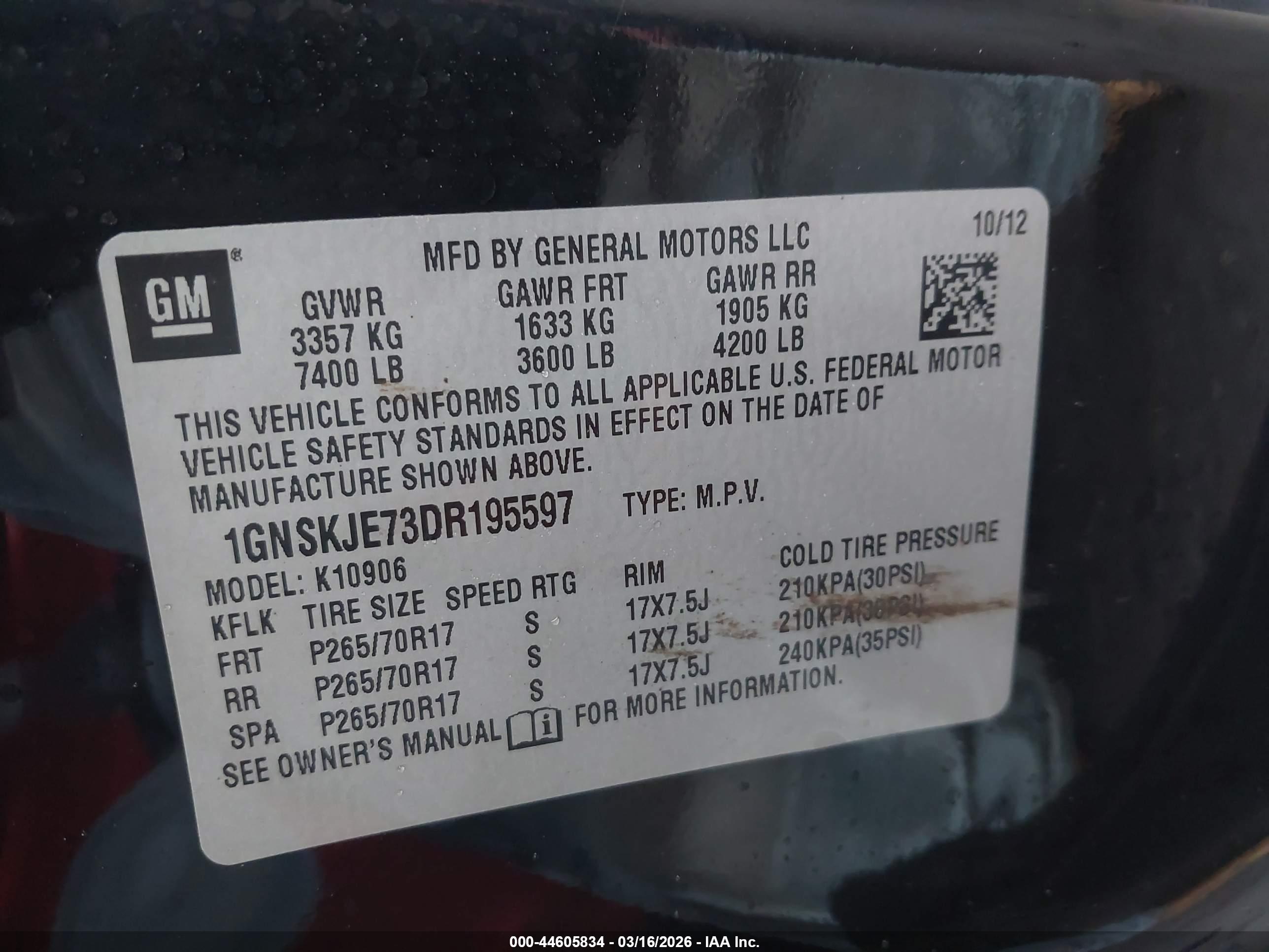 CHEVROLET SUBURBAN image 9