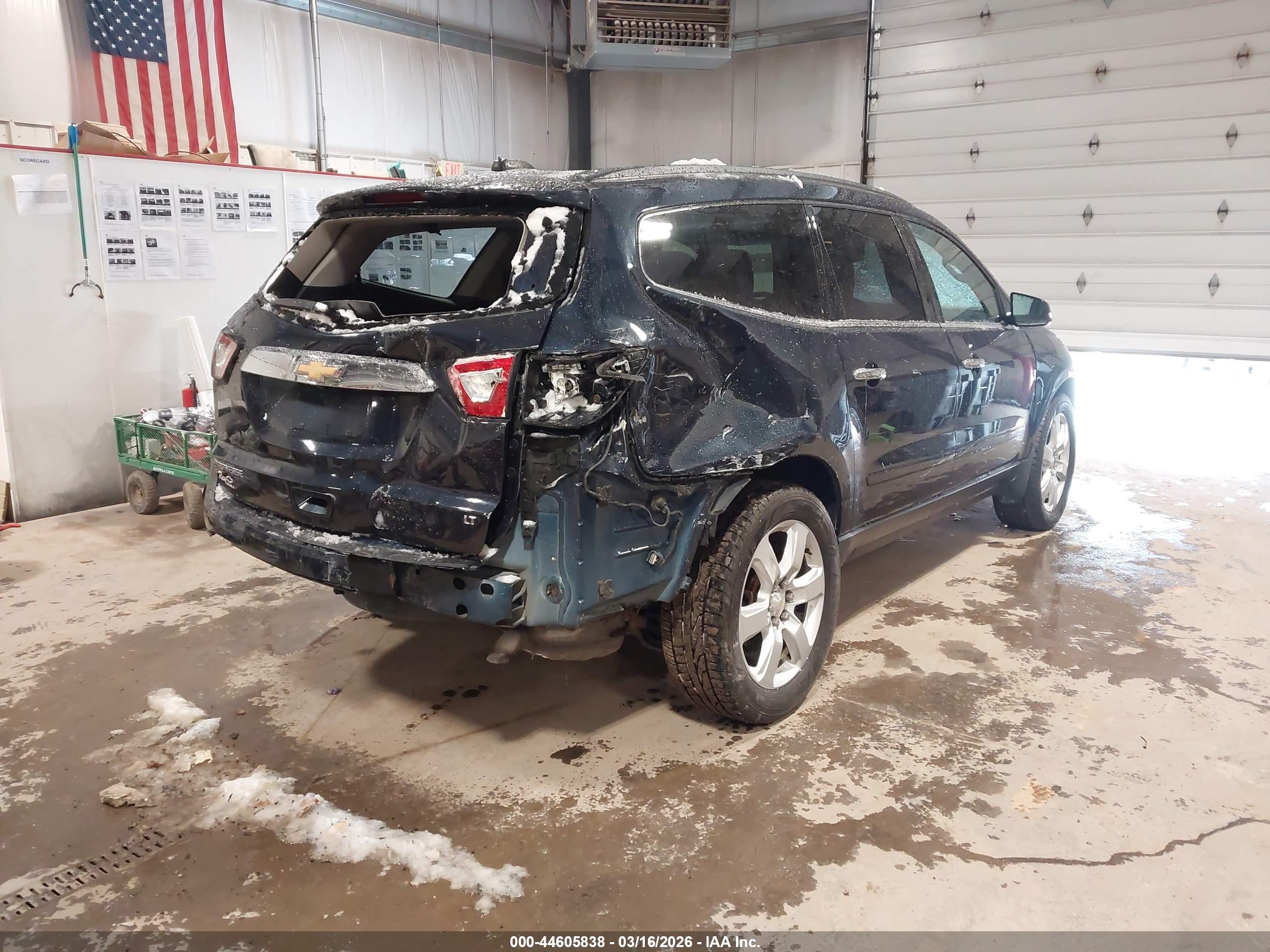 CHEVROLET TRAVERSE image 6