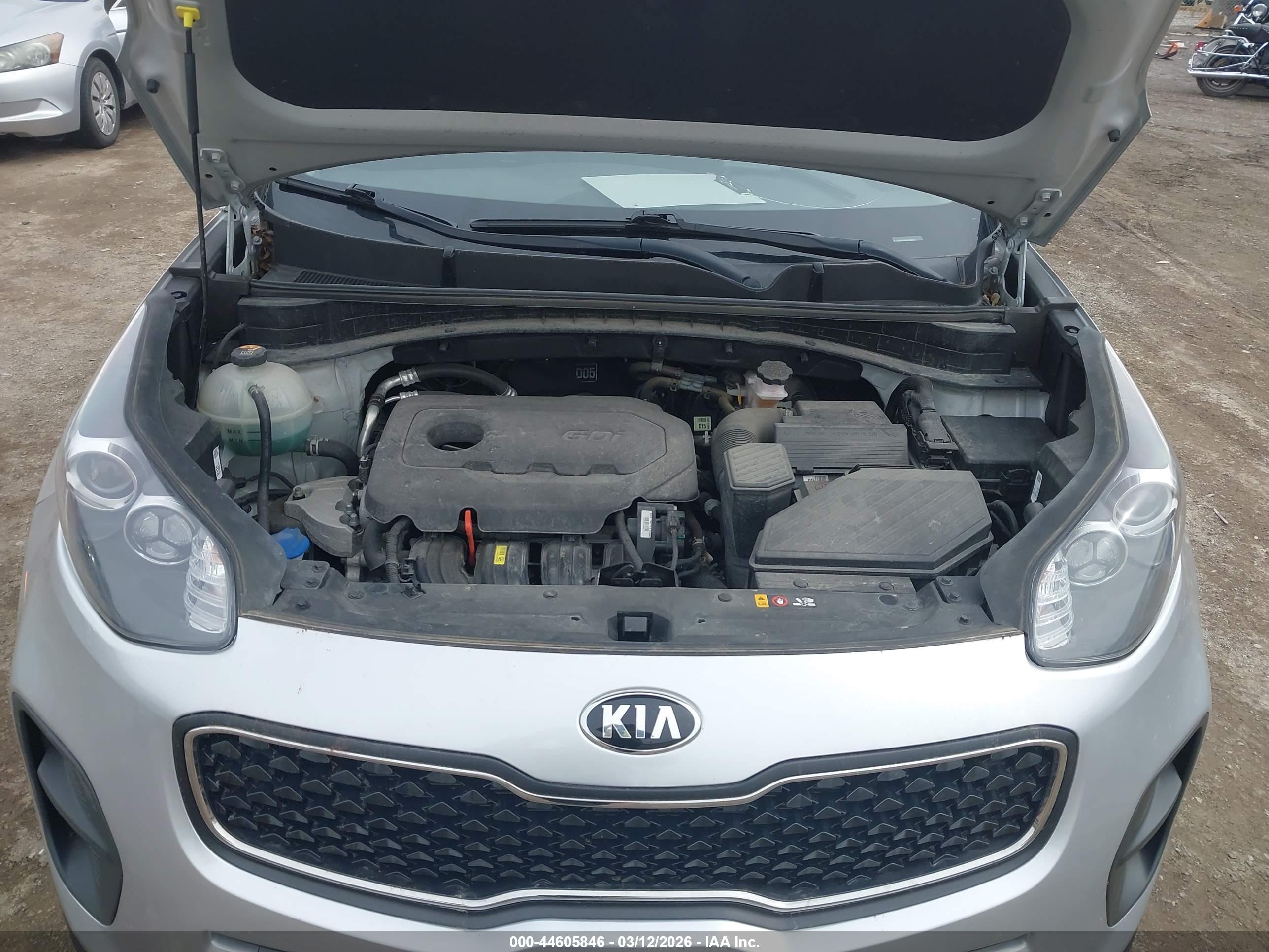 KIA SPORTAGE image 10