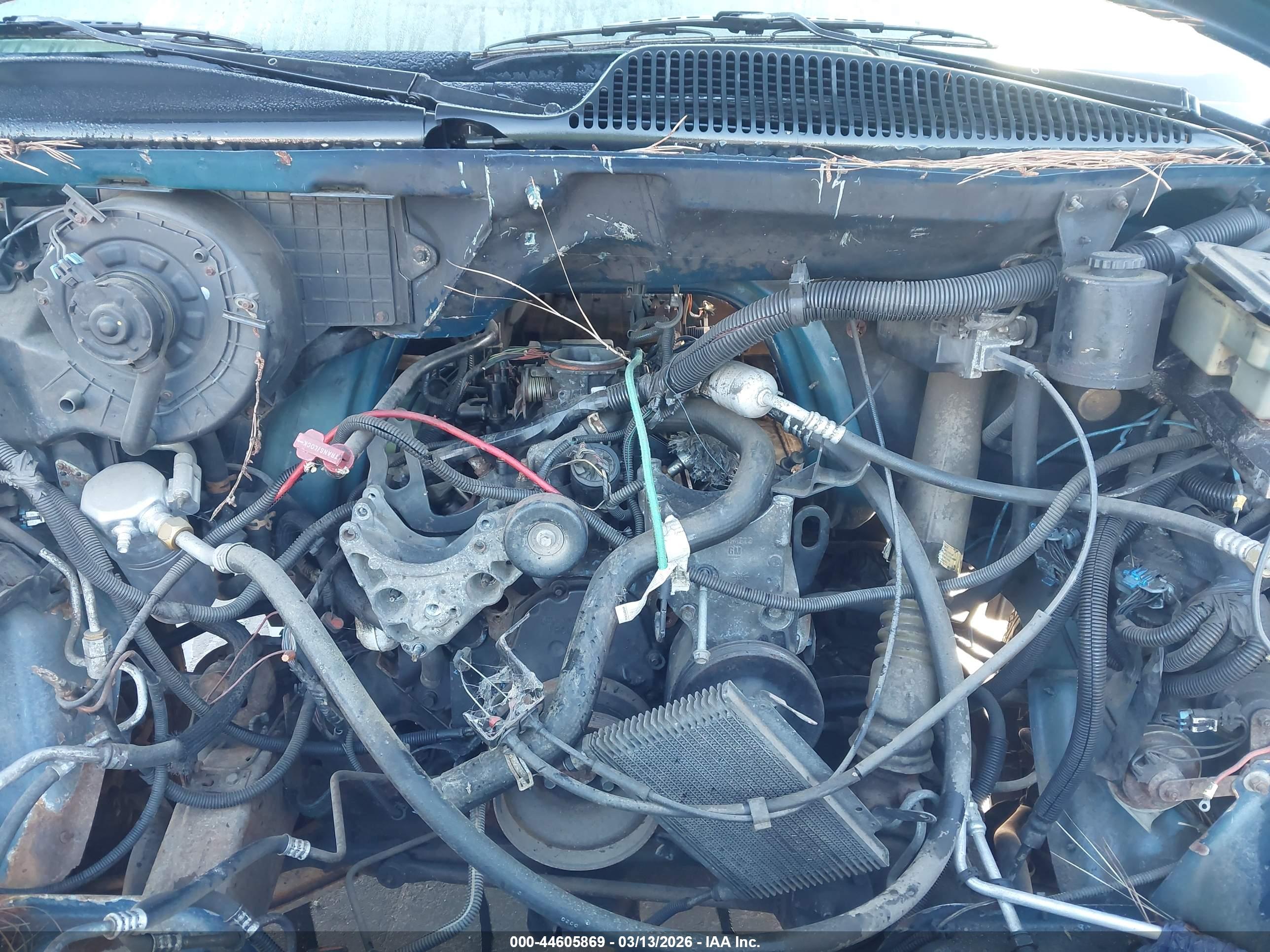 GMC SAVANA image 10
