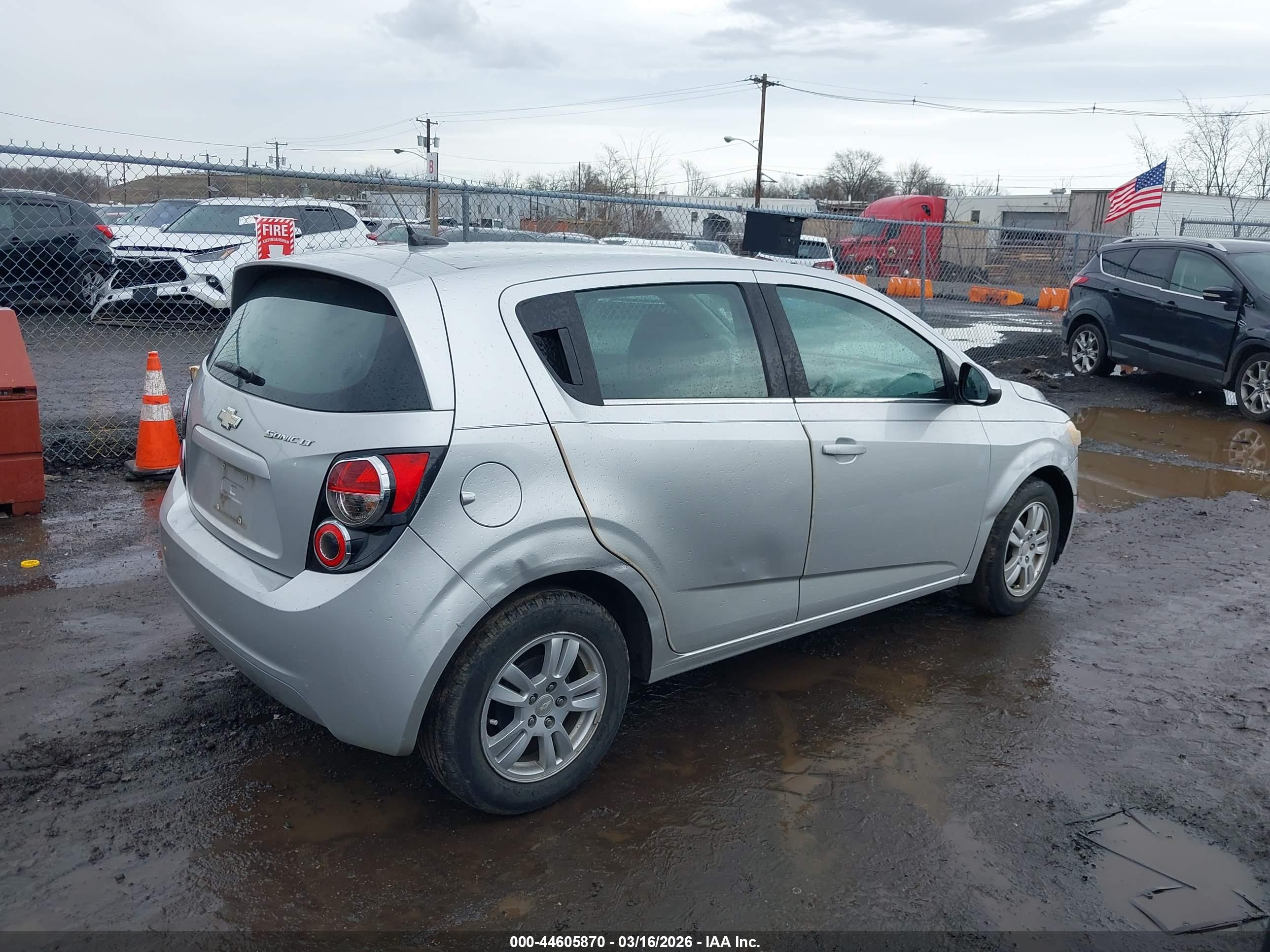 CHEVROLET SONIC image 6