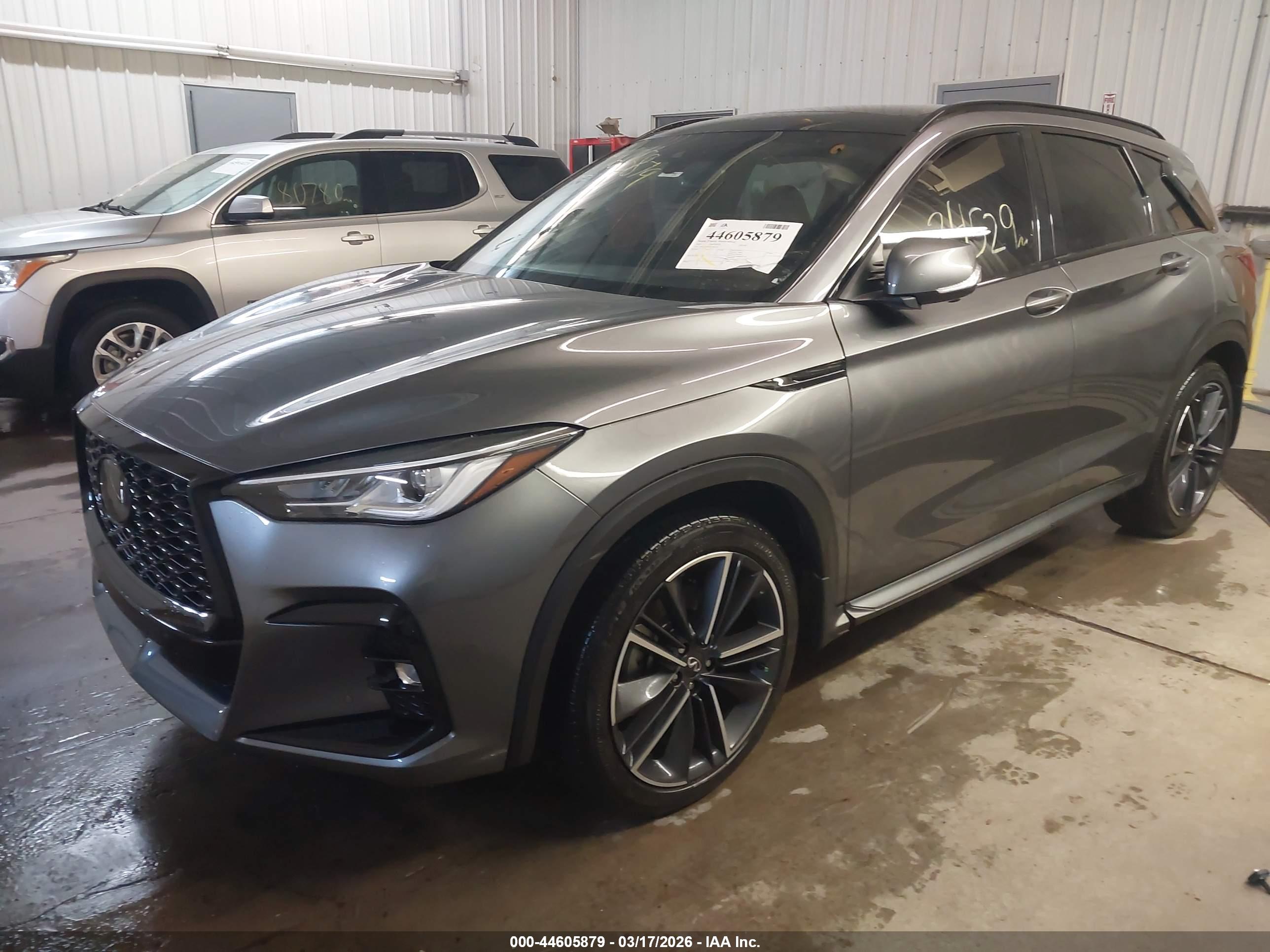 INFINITI QX50 image 2