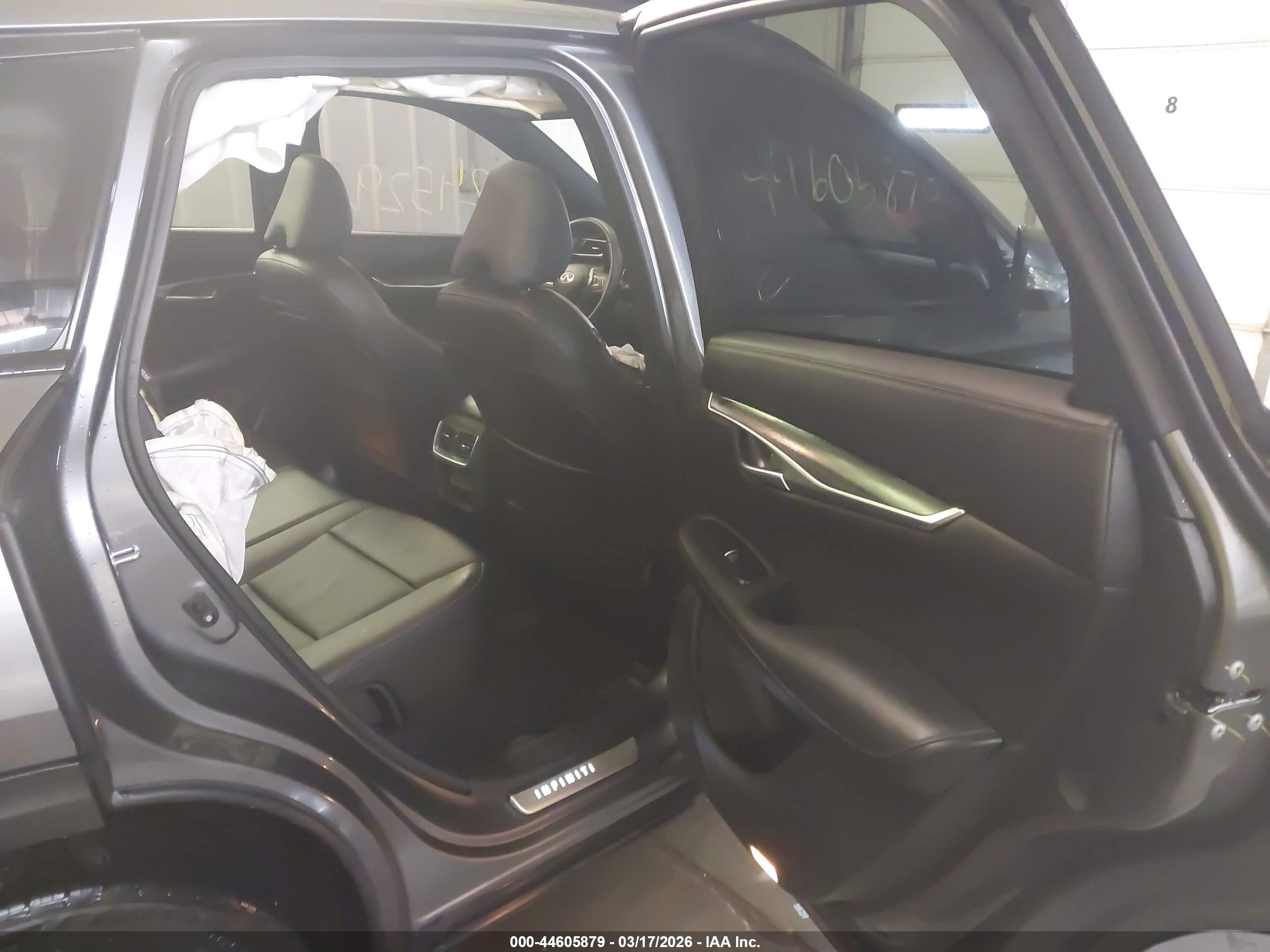 INFINITI QX50 image 8