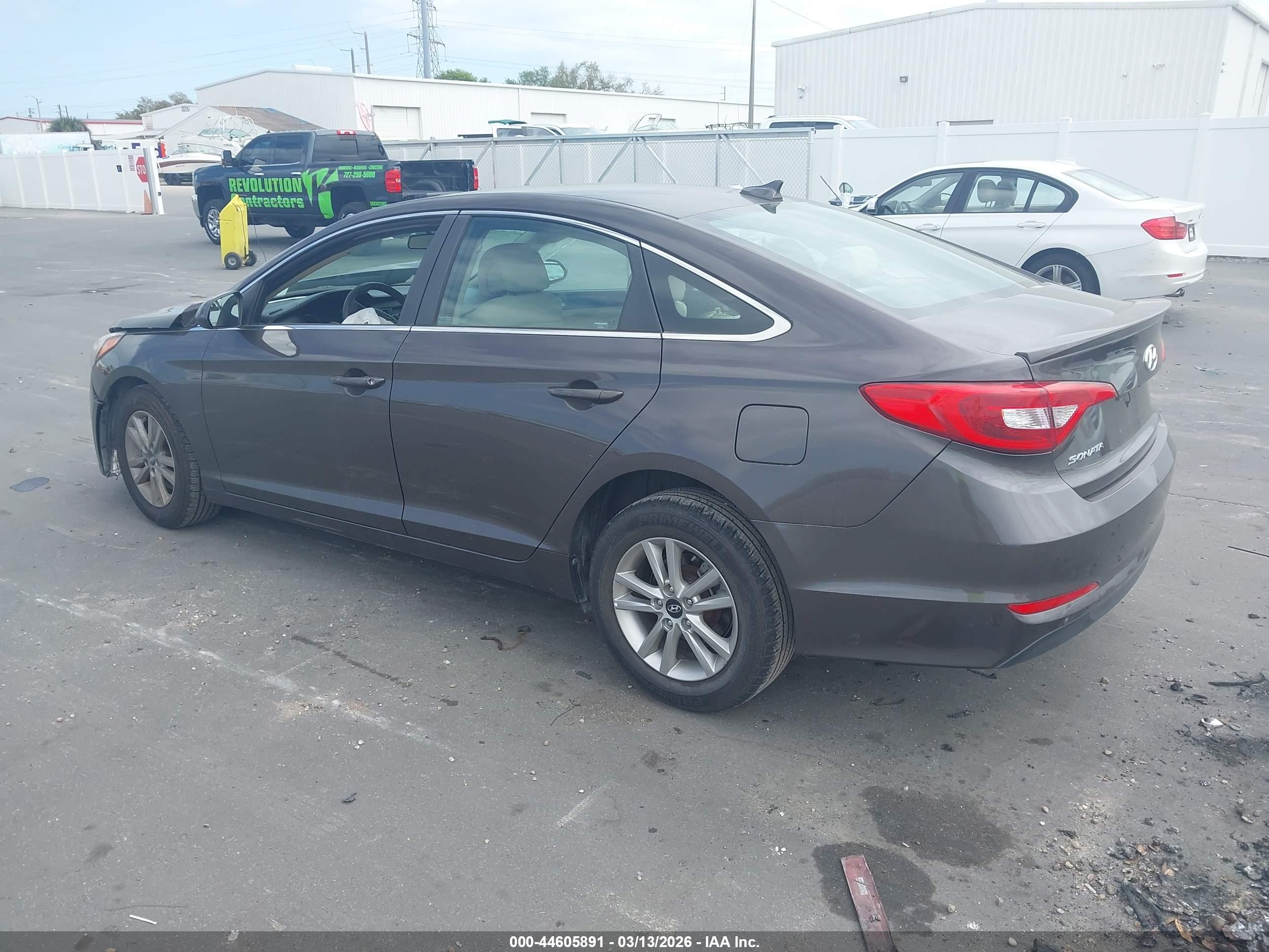 HYUNDAI SONATA image 3