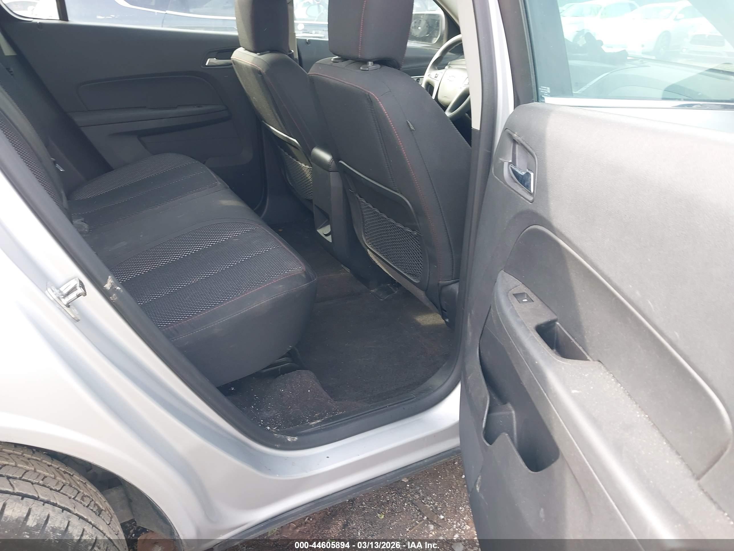 CHEVROLET EQUINOX image 8