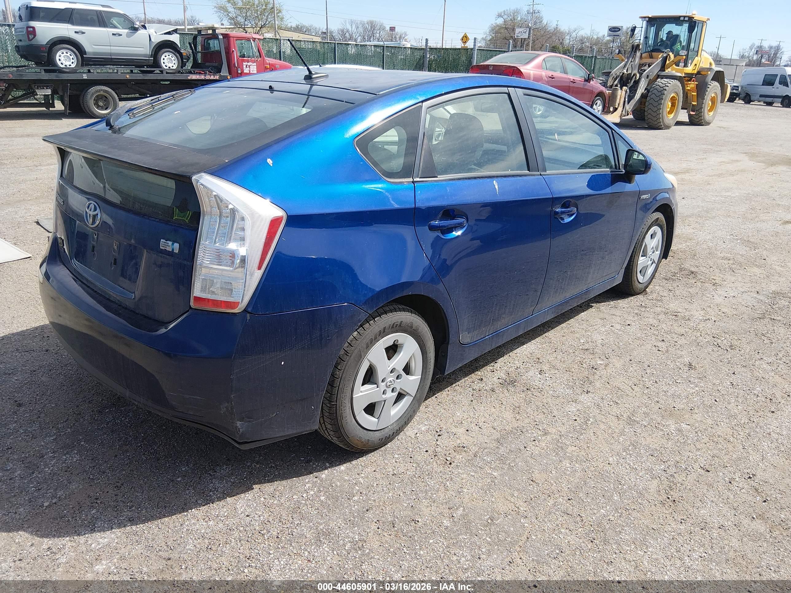 TOYOTA PRIUS image 4