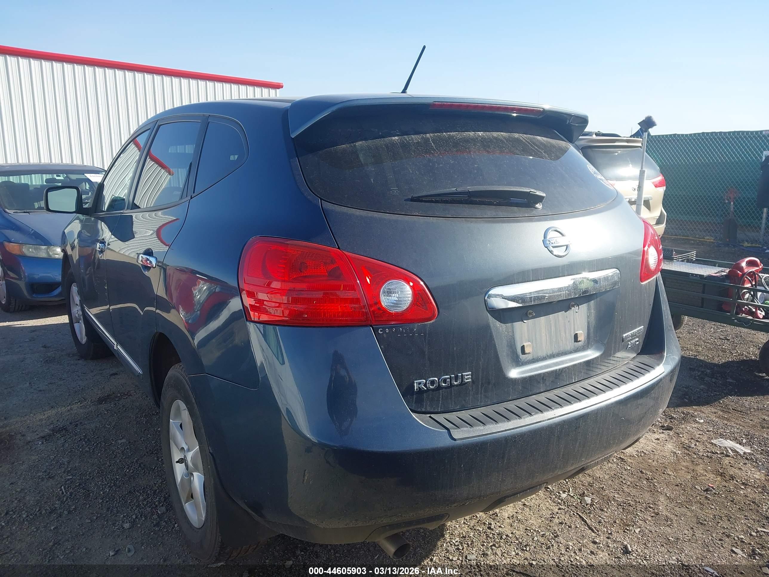 NISSAN ROGUE image 3