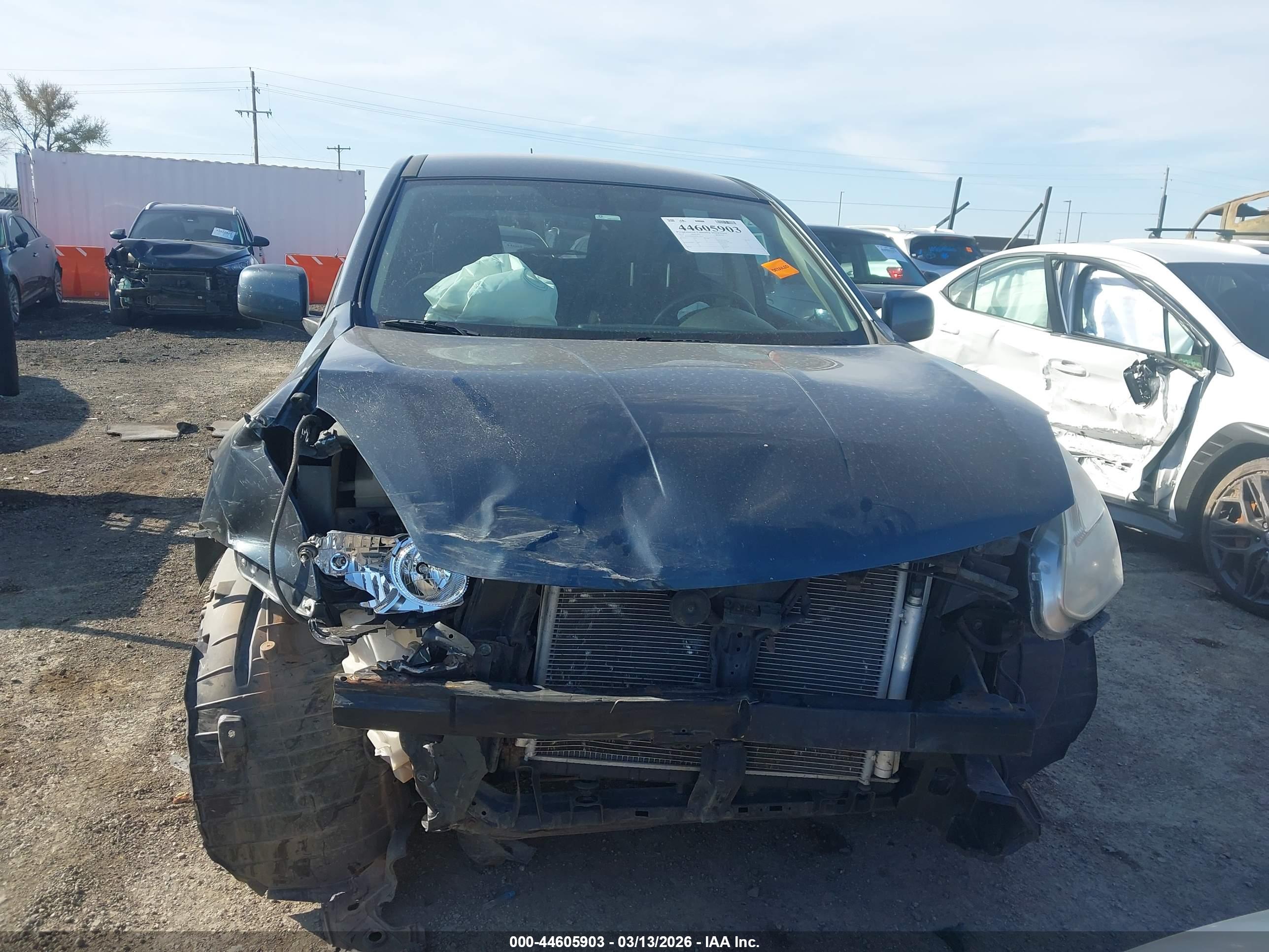 NISSAN ROGUE image 6
