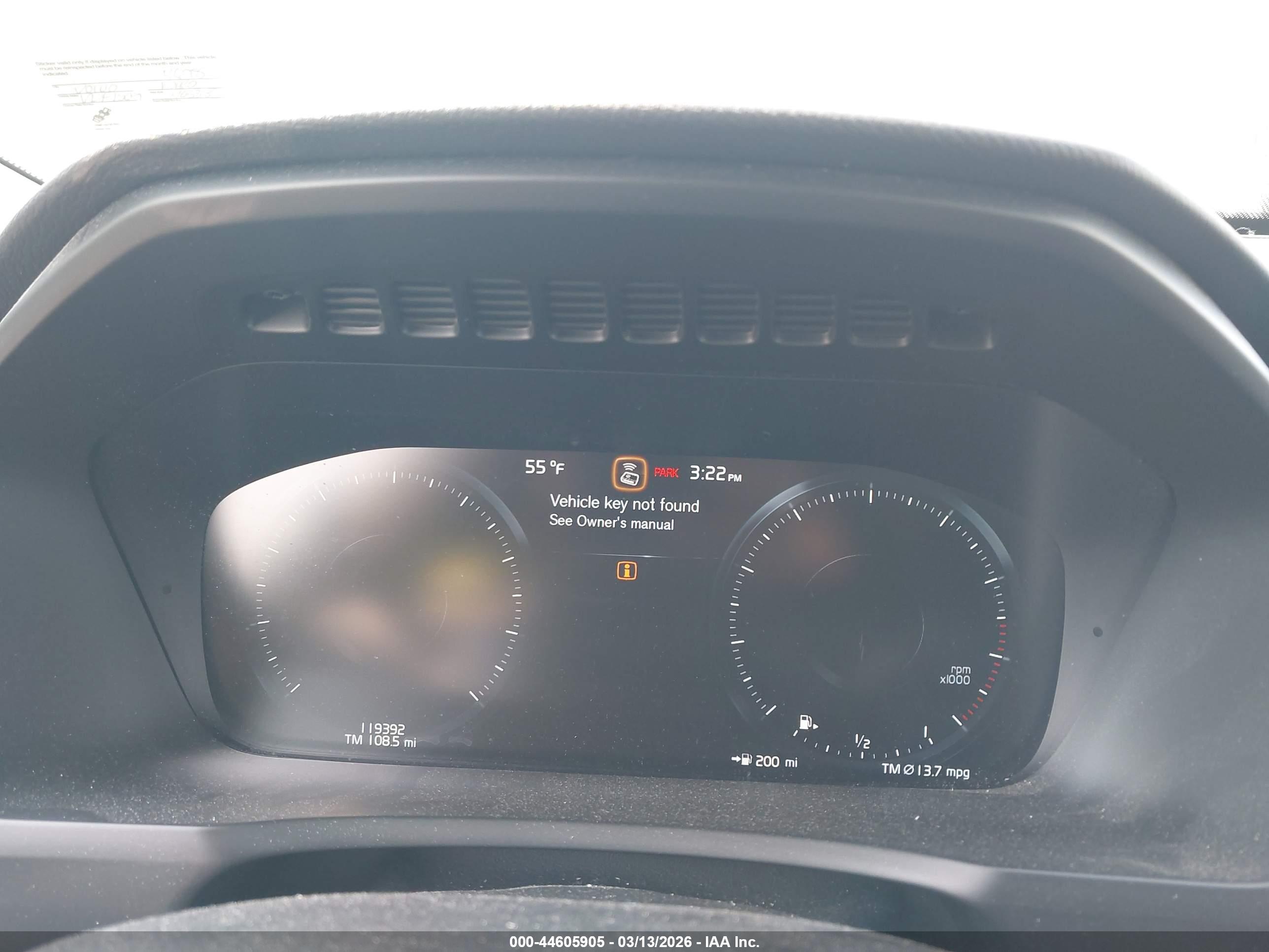 VOLVO XC90 image 7